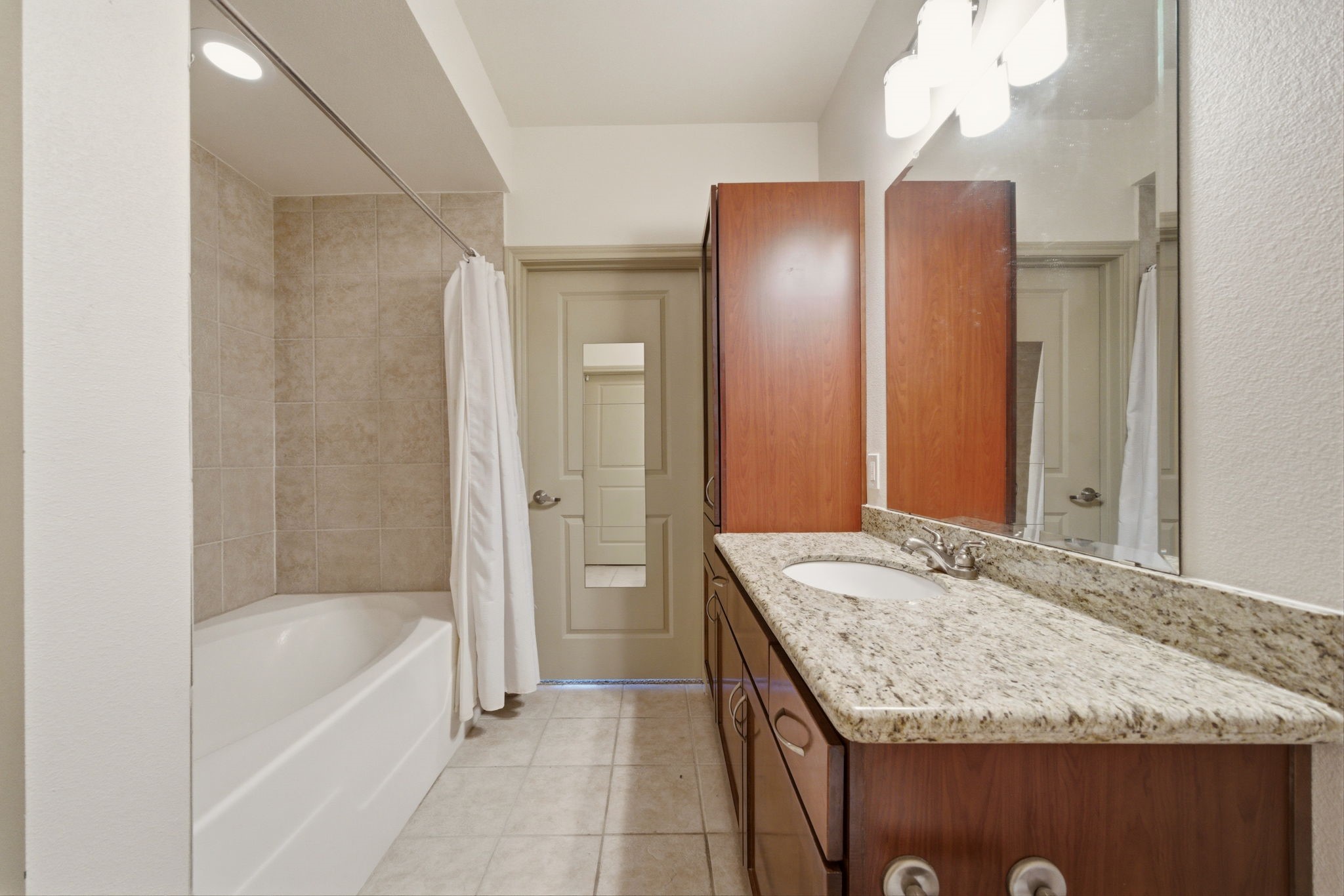 505 Jackson Hill Street 206 Property Photo 24
