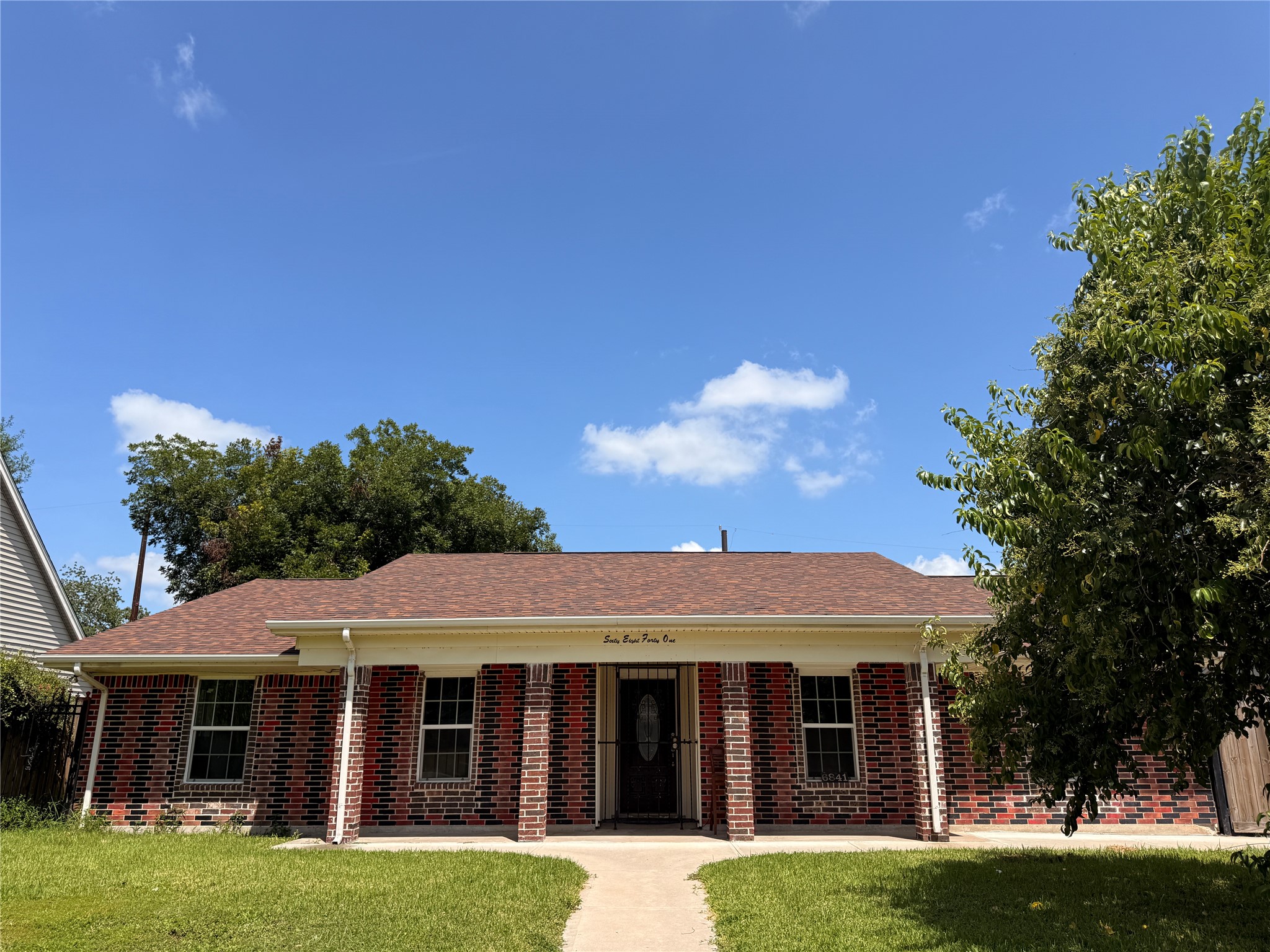 6841 Flamingo Drive Property Photo 1