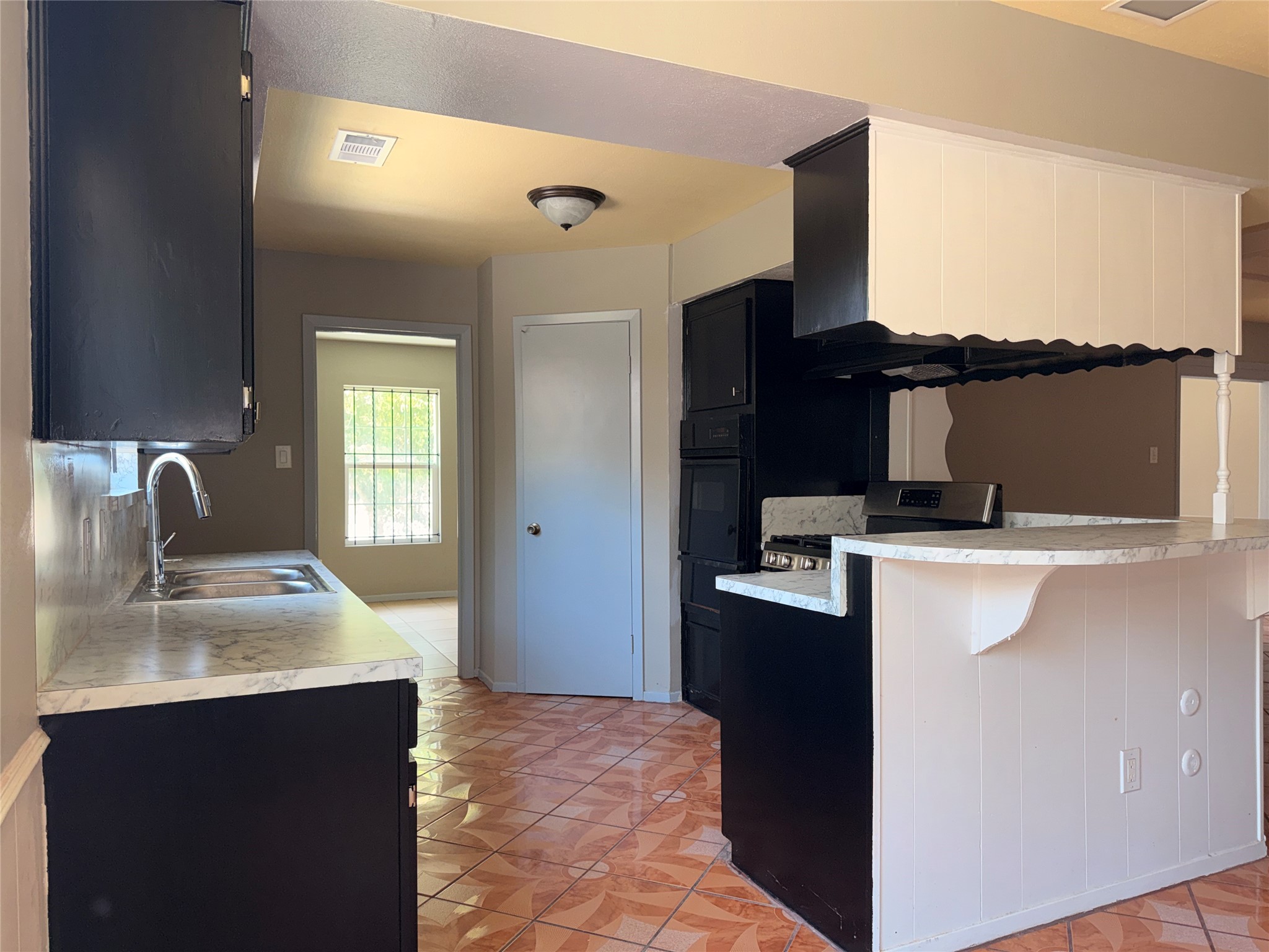 6841 Flamingo Drive Property Photo 3