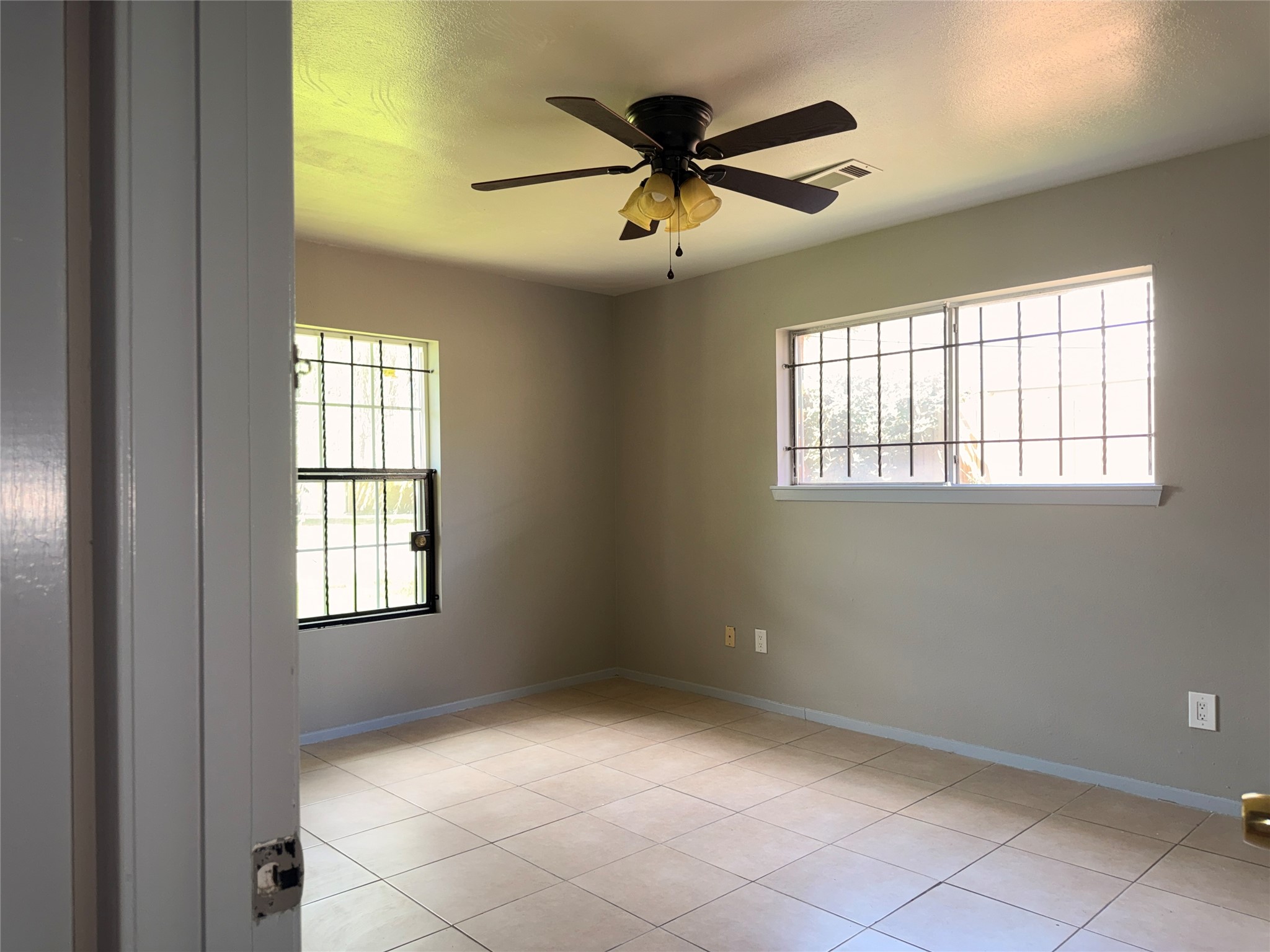 6841 Flamingo Drive Property Photo 7