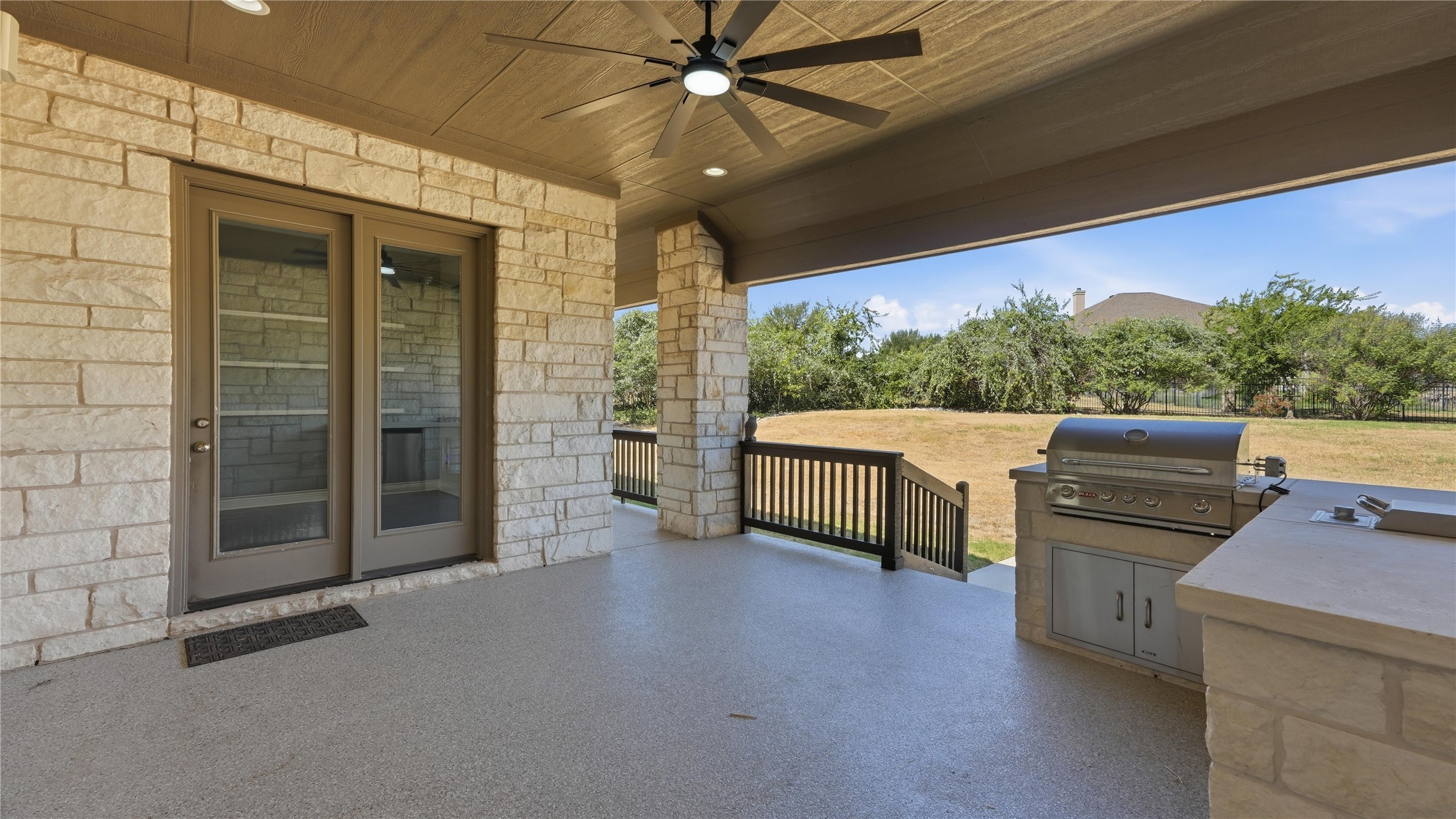 205 Standing Oak Drive Property Photo 8