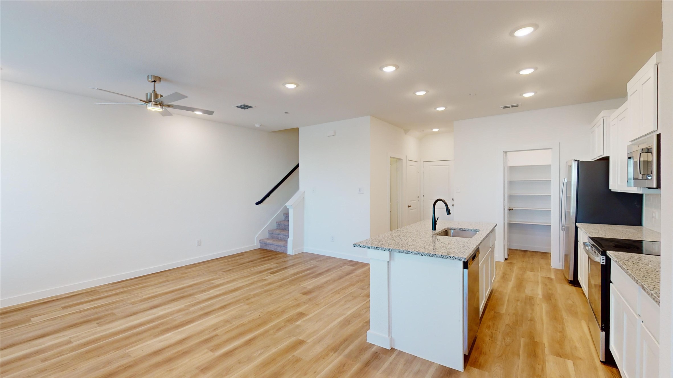 4123 Hartley Way Property Photo 9