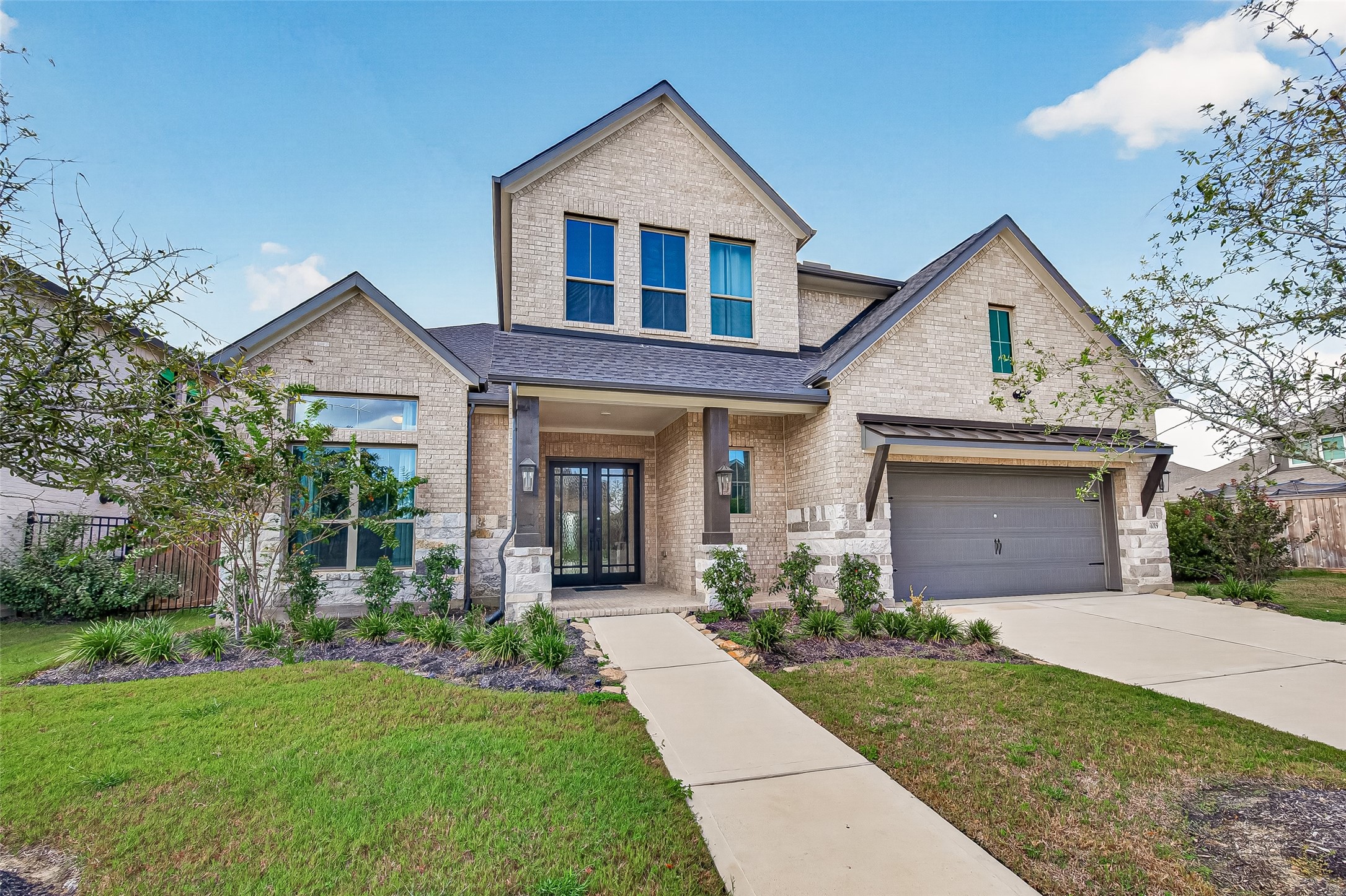 31019 Sun Valley Drive Property Photo 1