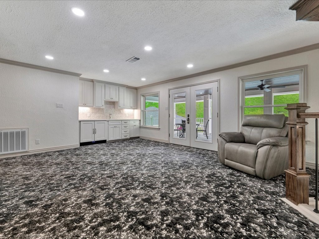 3029 W Us Highway 190 W Property Photo 28