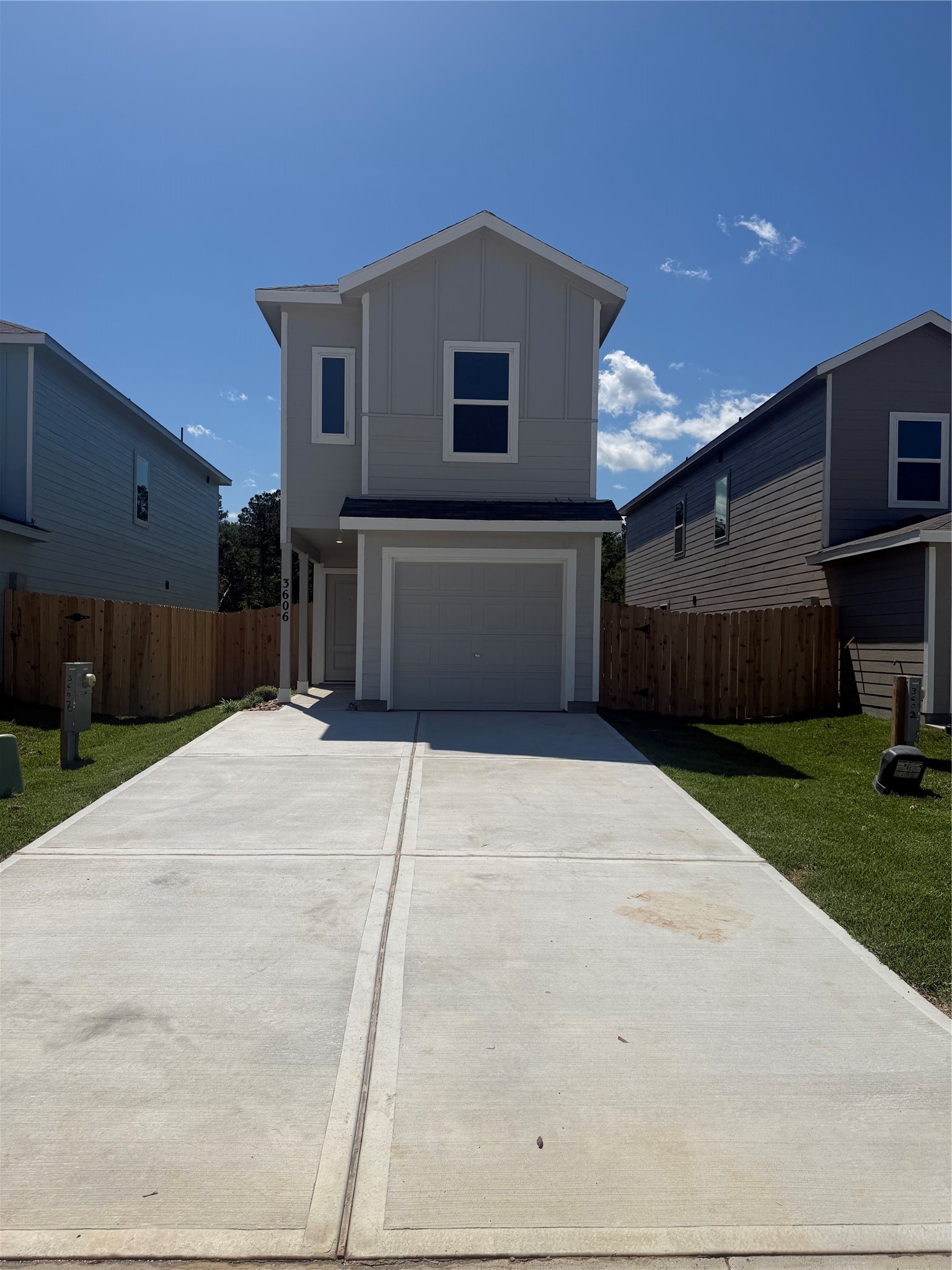 3619 Duplet Avenue Property Photo 1