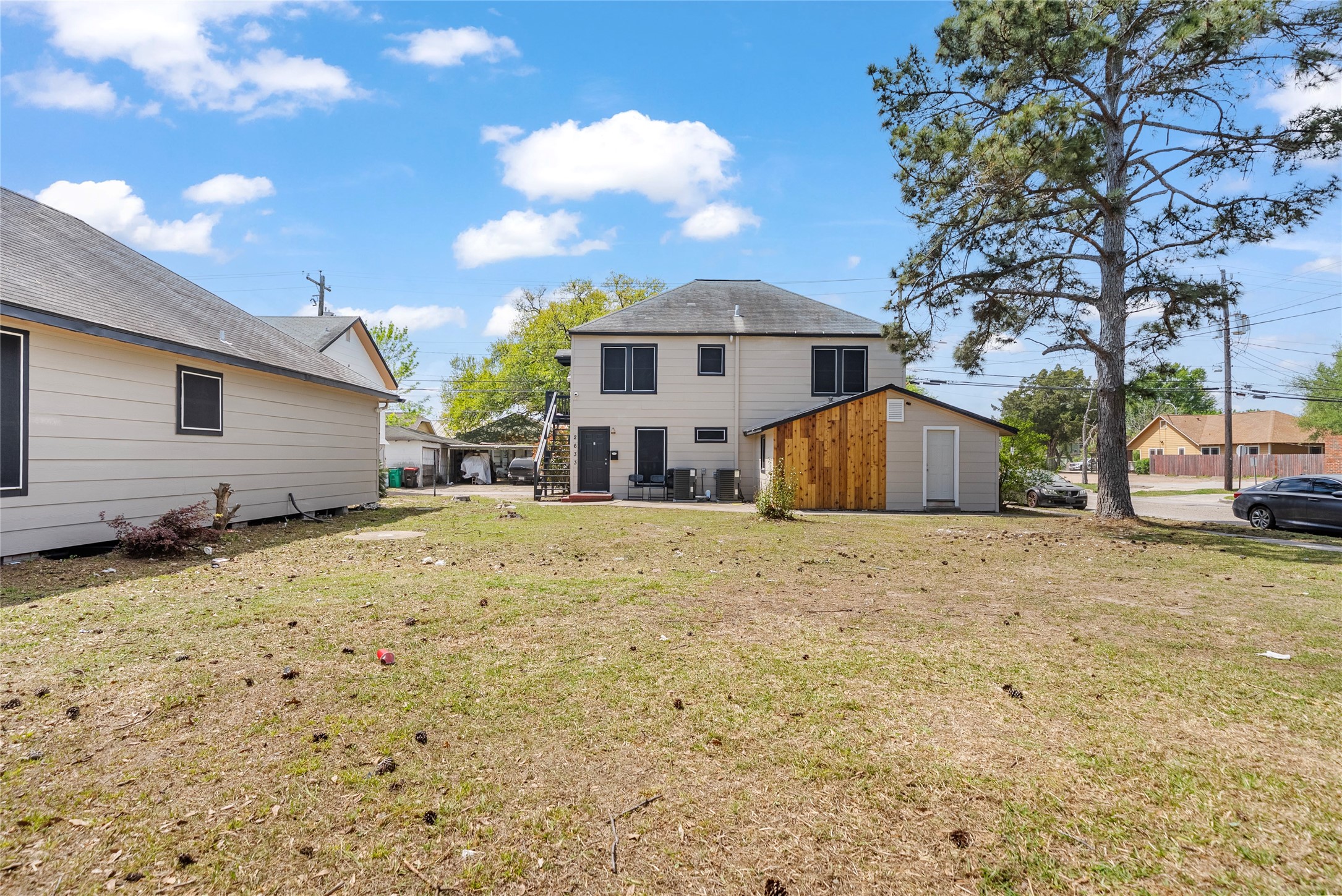 2629 W Main Street Home Property Photo 2