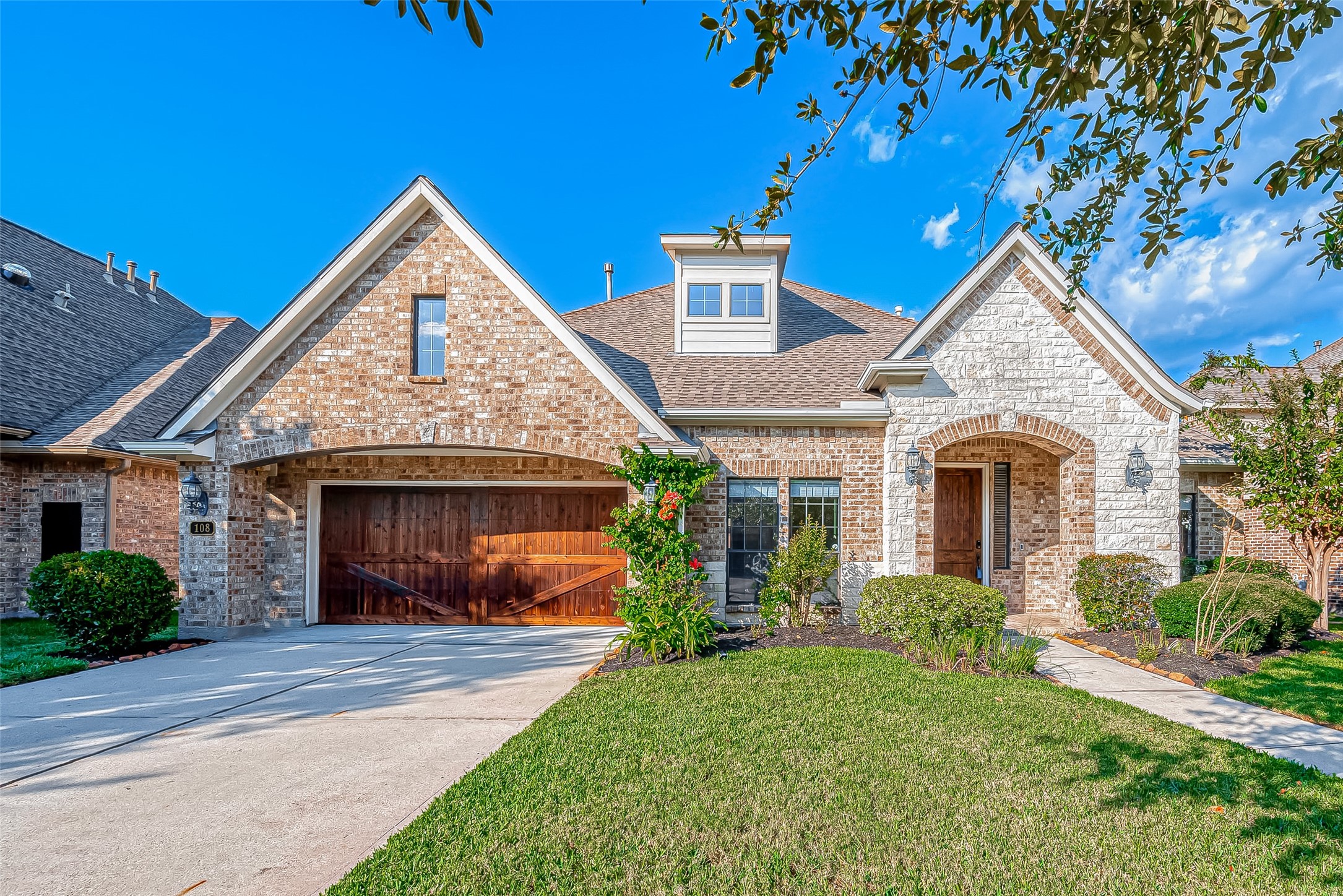 The Woodlands College Park High Real Estate Listings Main Image