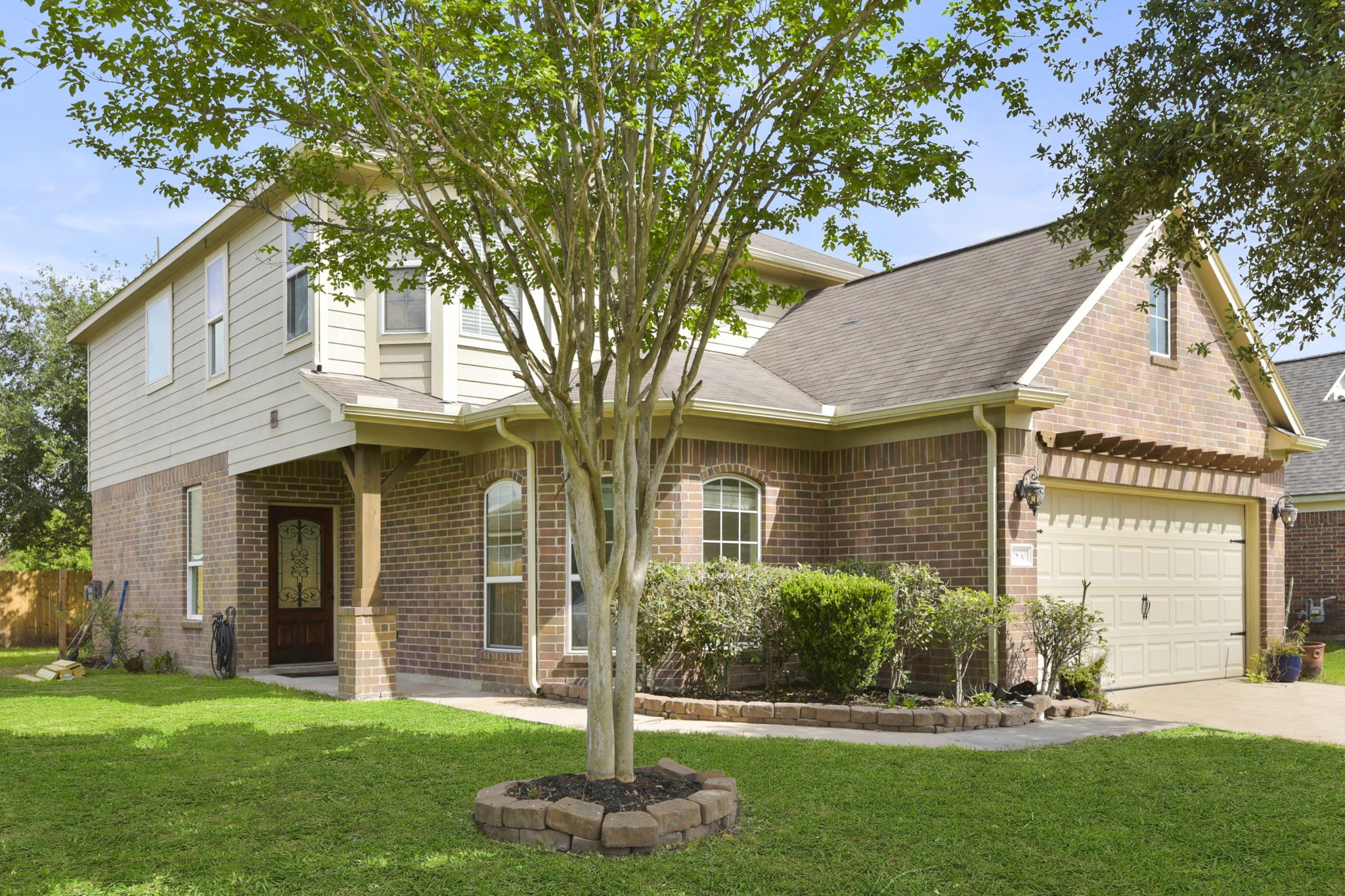 2830 Meadowbrook Lane Property Photo