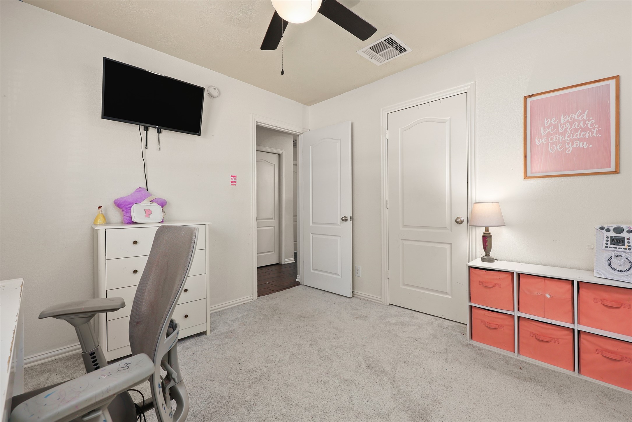 9210 Creekside Drive Property Photo 18