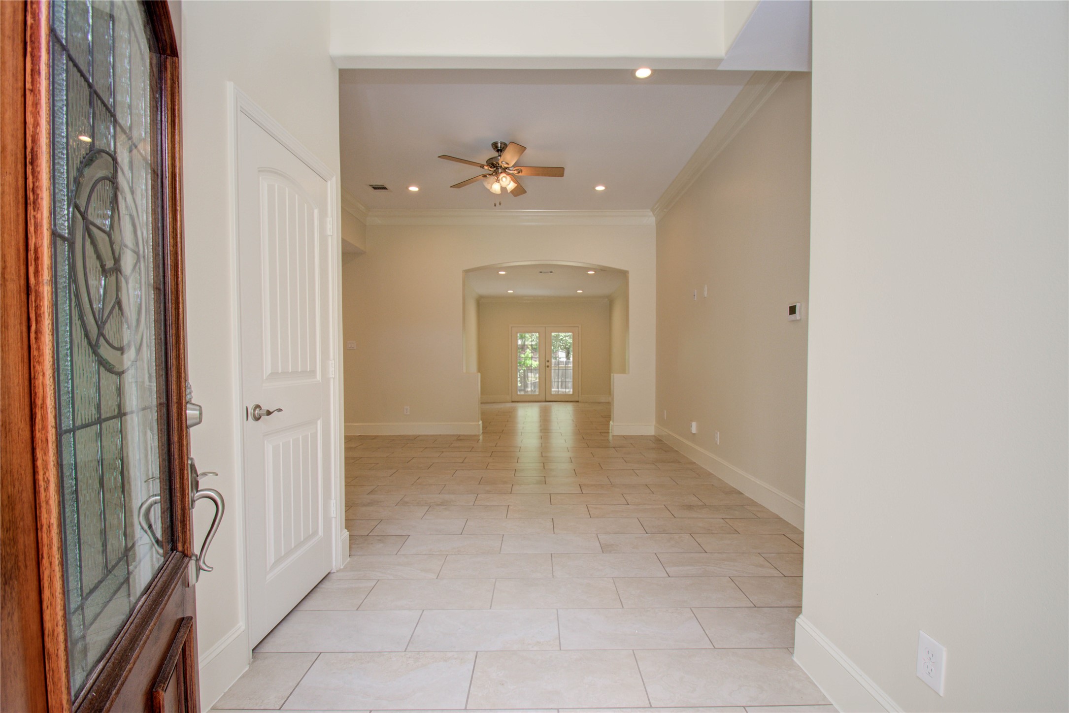10572 Twin Oak Drive Property Photo 2