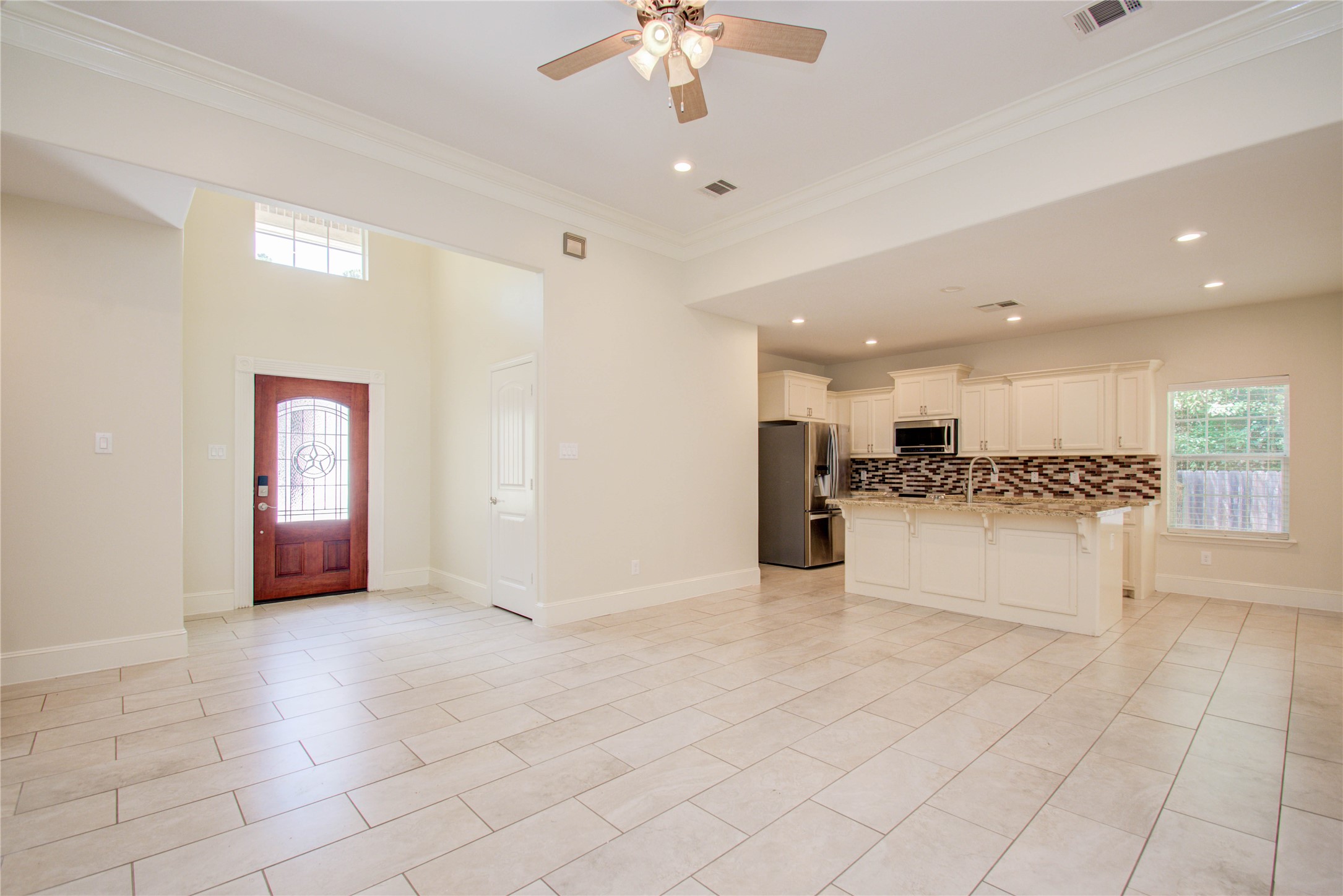 10572 Twin Oak Drive Property Photo 5
