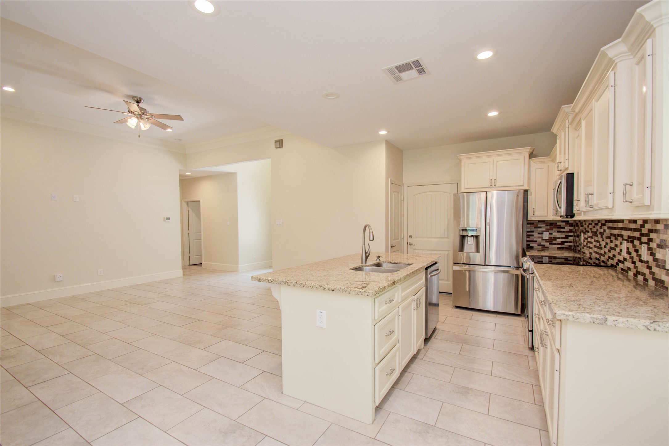 10572 Twin Oak Drive Property Photo 11