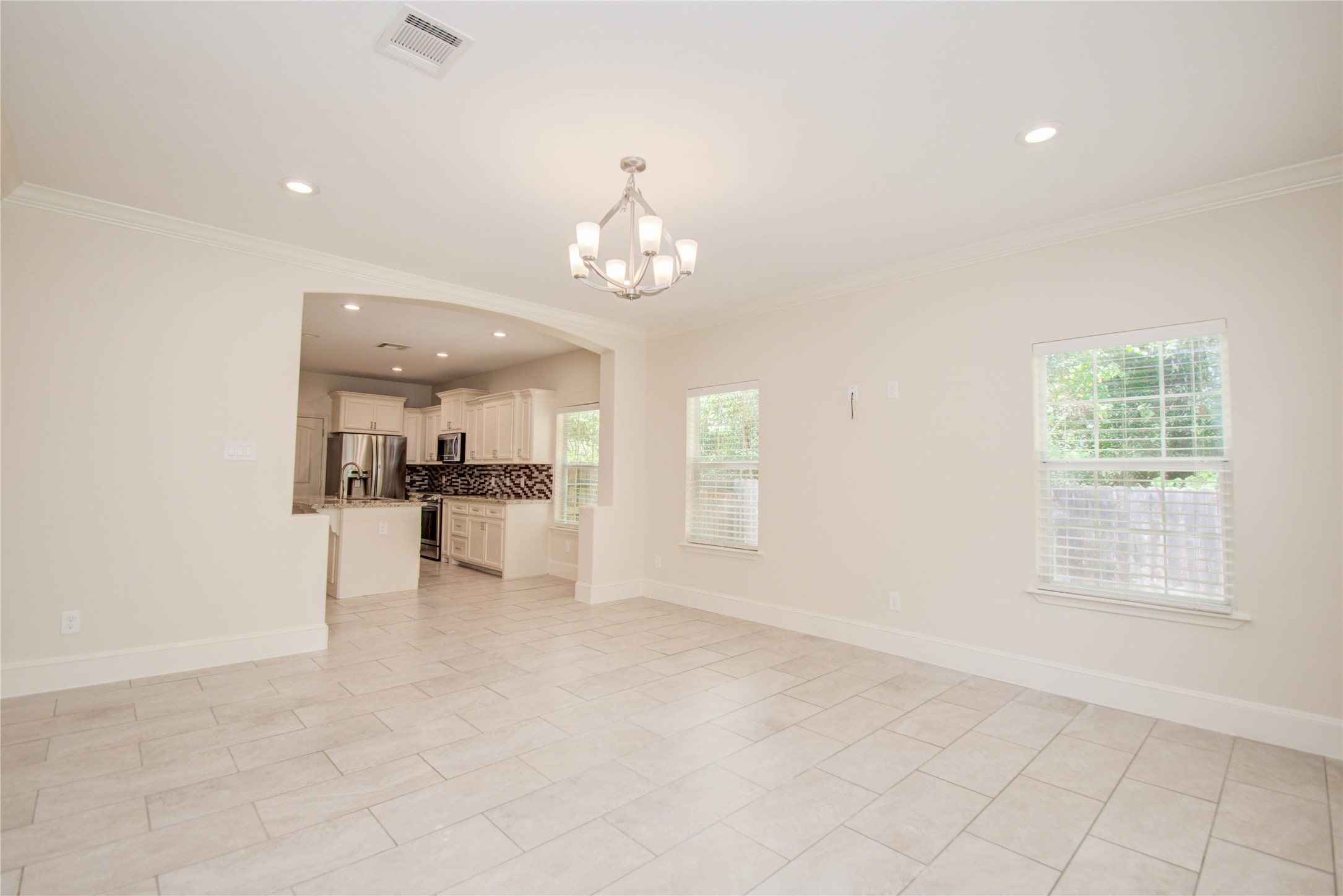 10572 Twin Oak Drive Property Photo 15