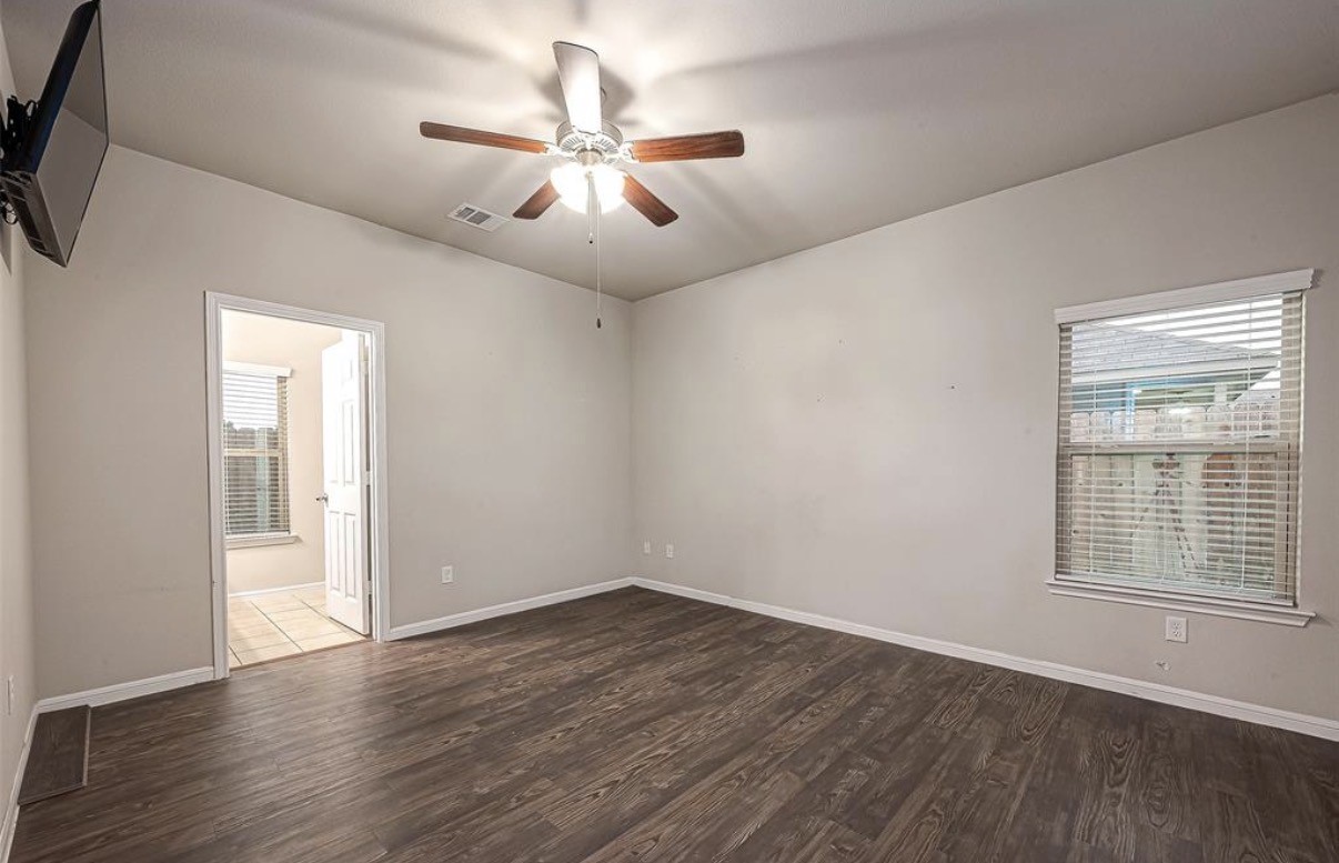 6409 Hollock Meadows Lane Property Photo 4