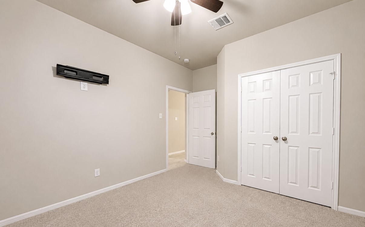 6409 Hollock Meadows Lane Property Photo 10