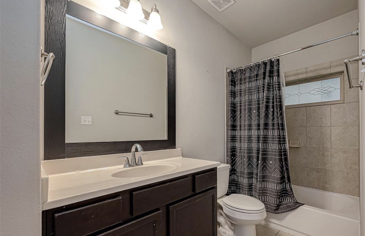 6409 Hollock Meadows Lane Property Photo 14