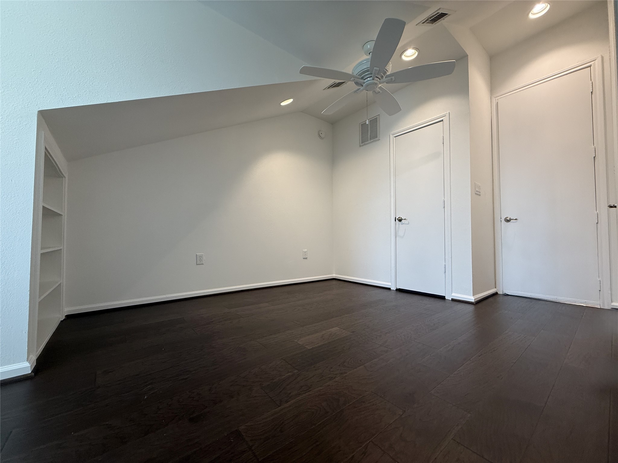 1669 Richmond Avenue Property Photo 33