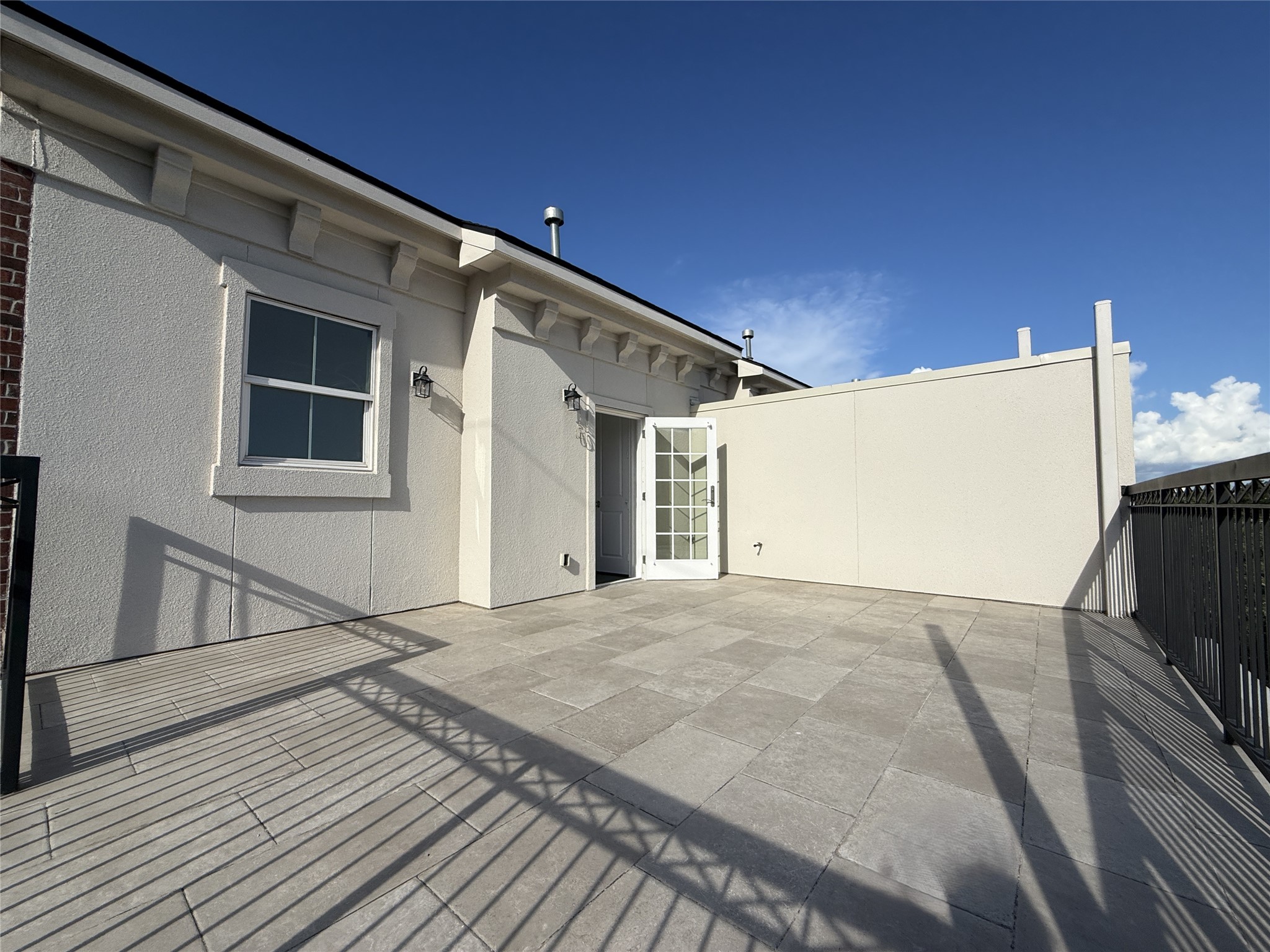 1669 Richmond Avenue Property Photo 34