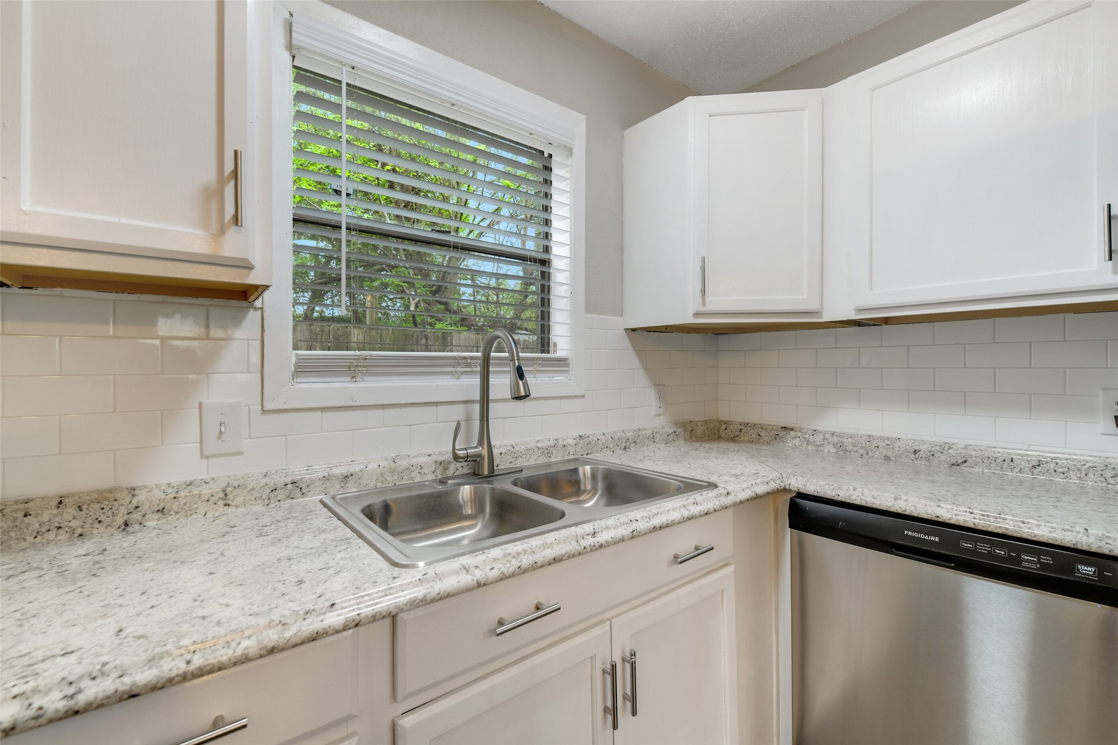 1504 Broadmoor Drive C Property Photo 1