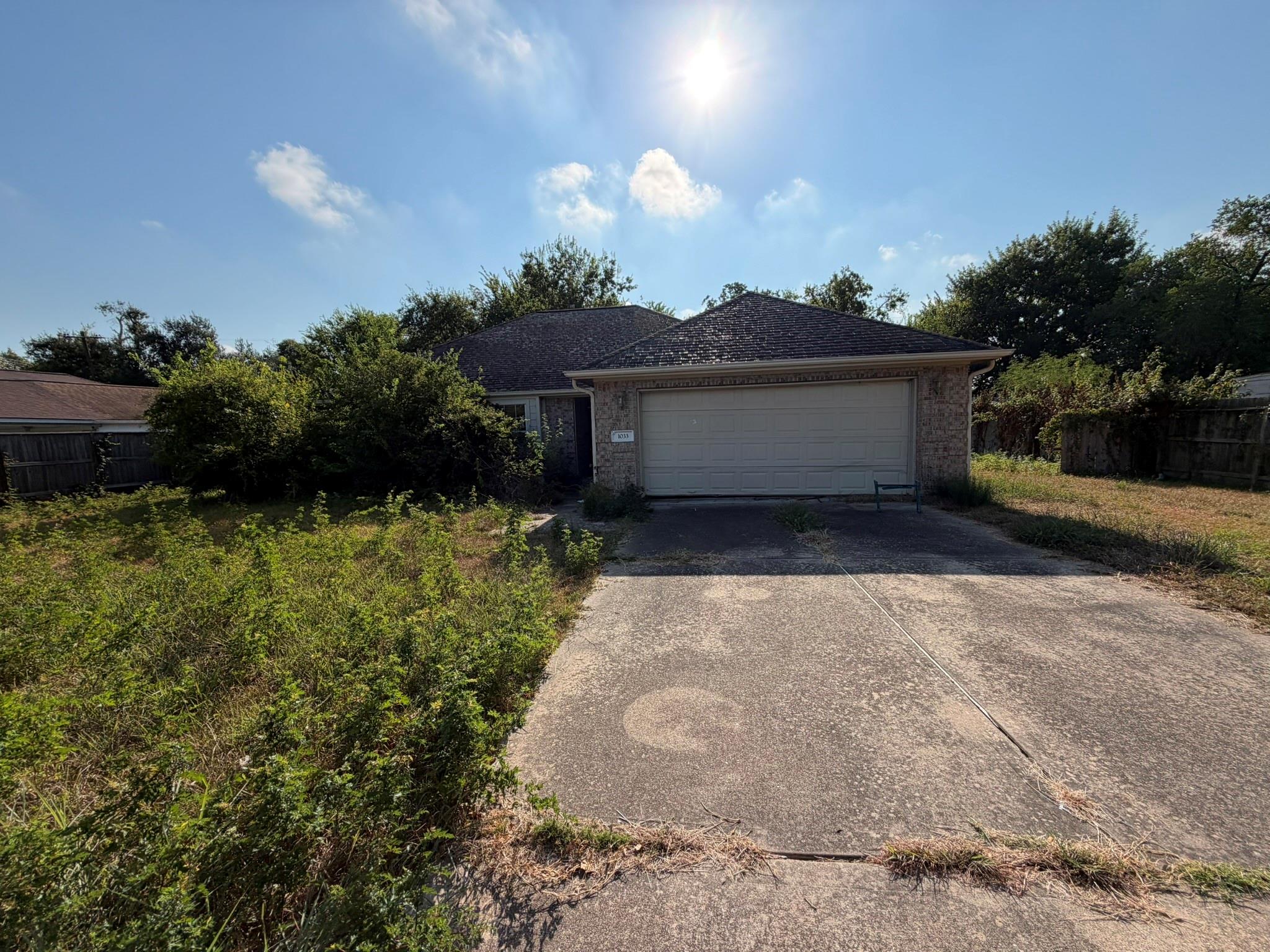 1033 Theresa Street, Houston Tx 77051 Property Photo 2