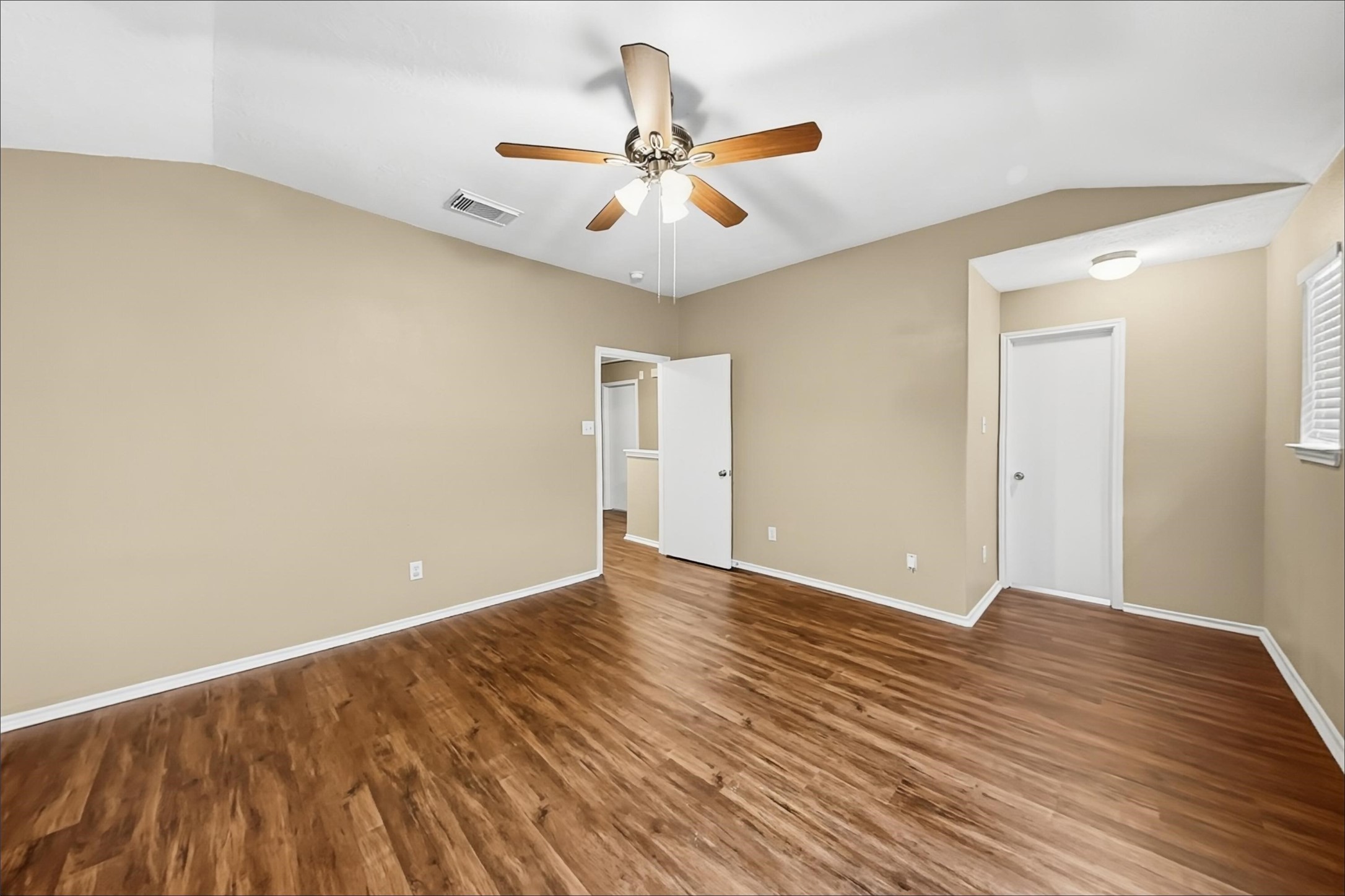 12702 Rio Quatro Drive Property Photo 9