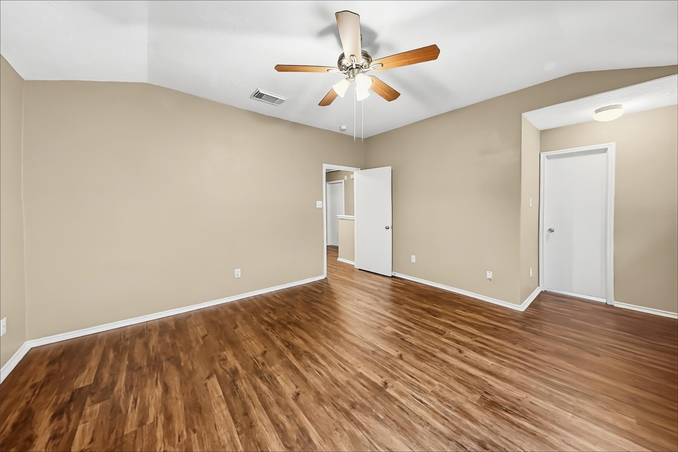12702 Rio Quatro Drive Property Photo 10