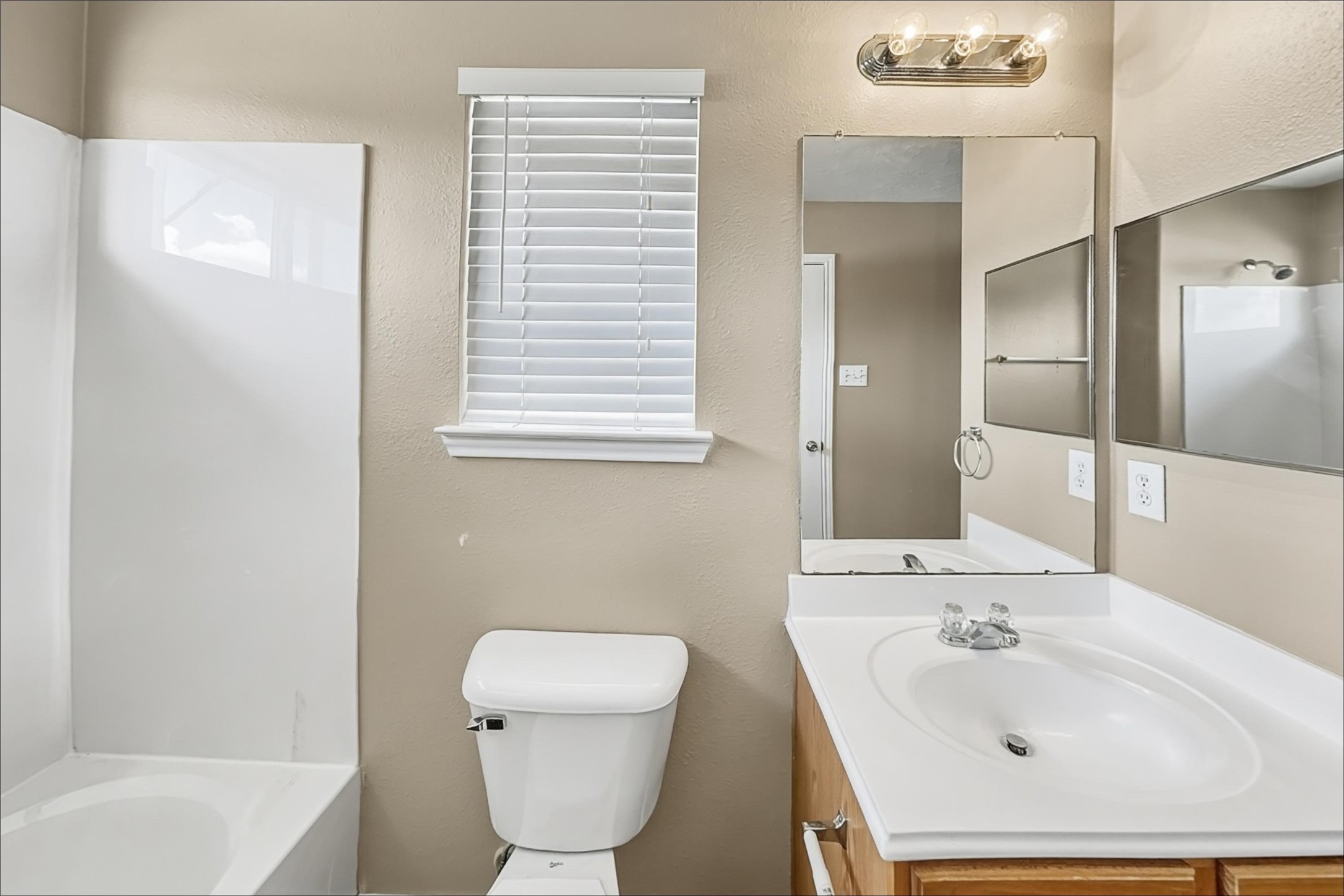 12702 Rio Quatro Drive Property Photo 11