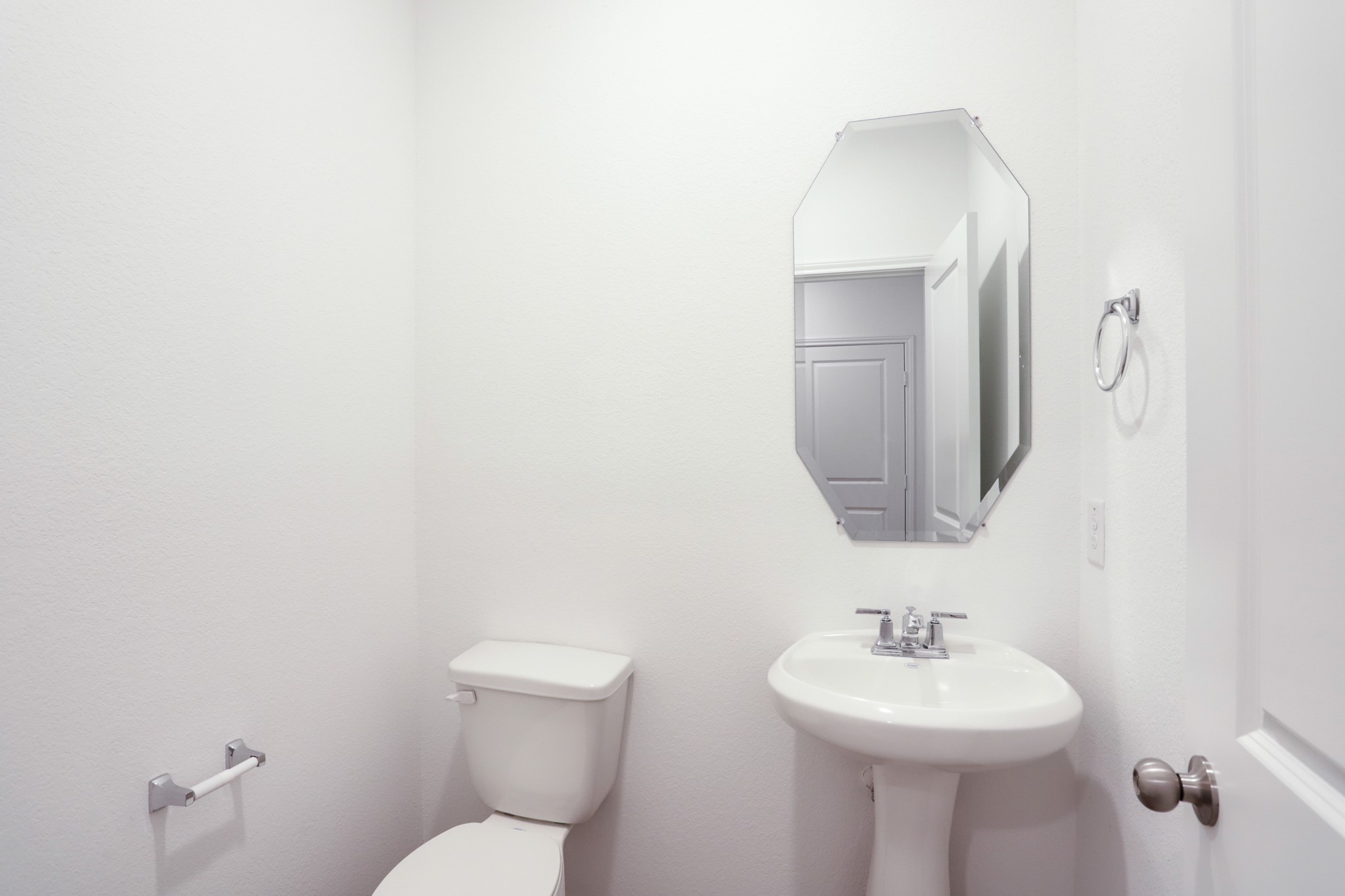 1312 Grass Bend Drive Property Photo 9