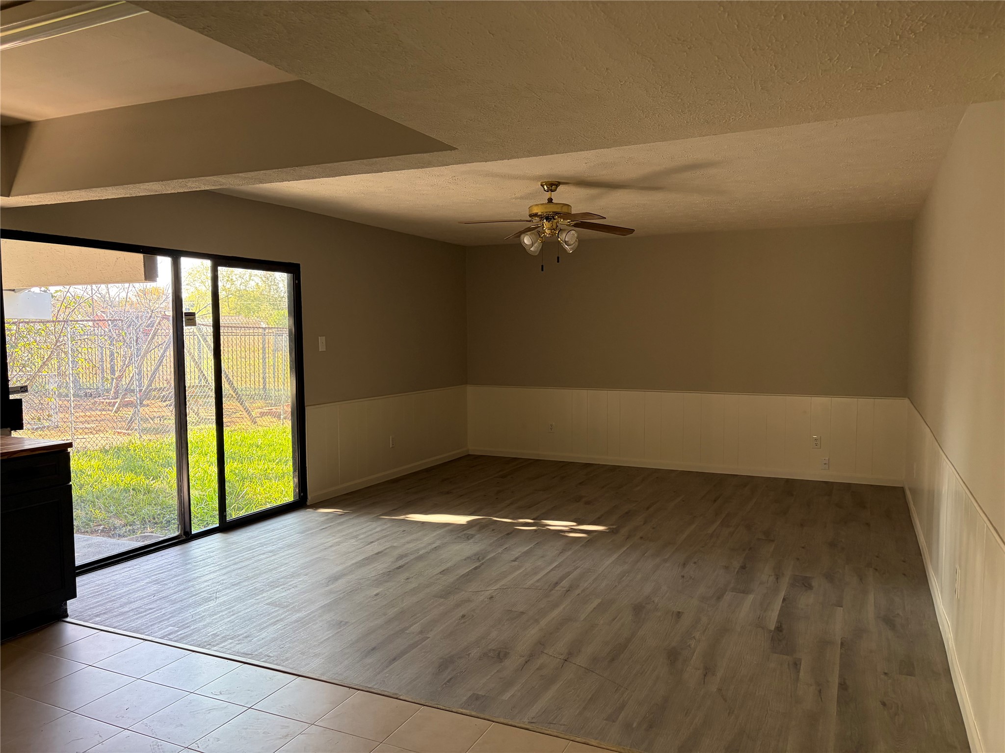 15730 Corsair Road Property Photo 2