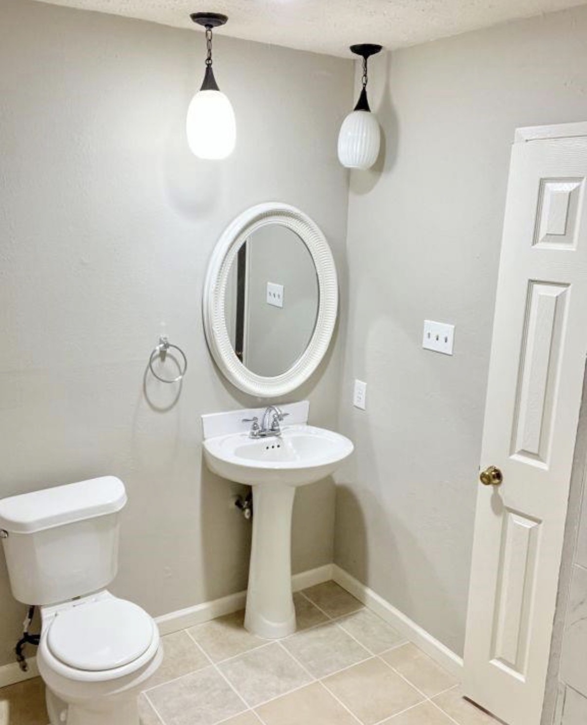 15730 Corsair Road Property Photo 8