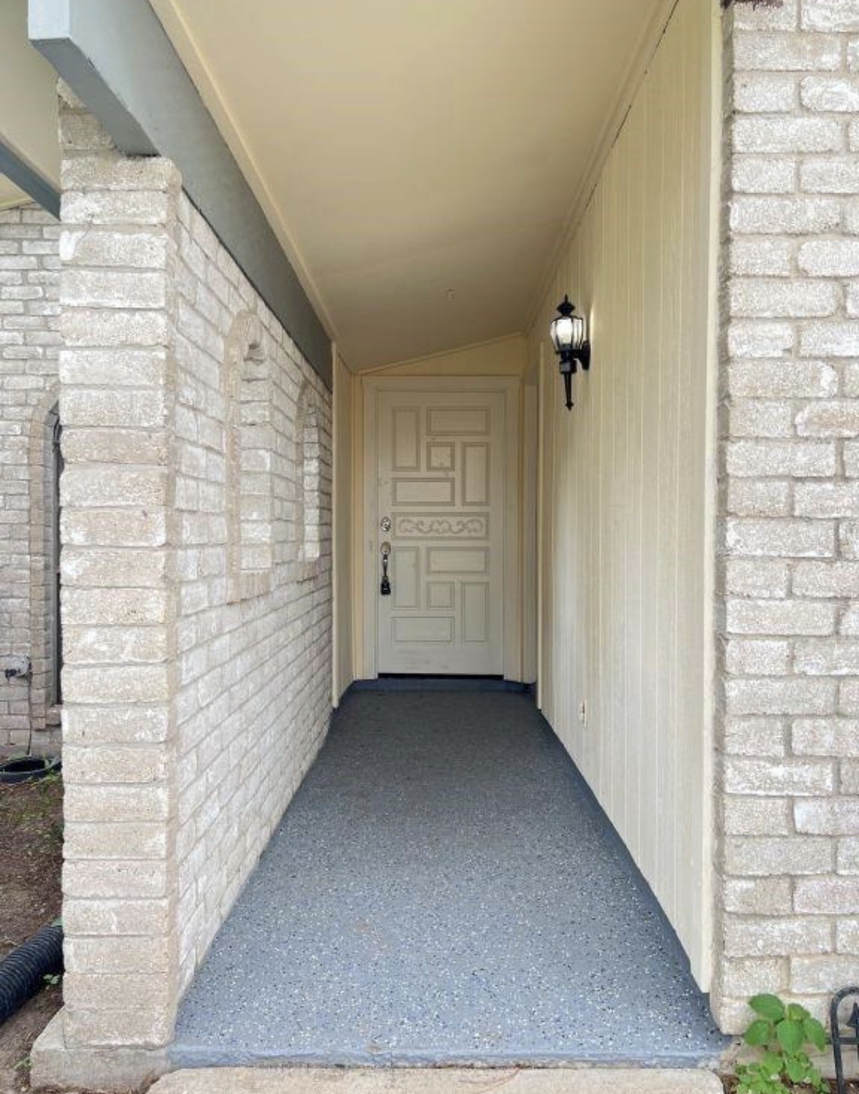15730 Corsair Road Property Photo 13