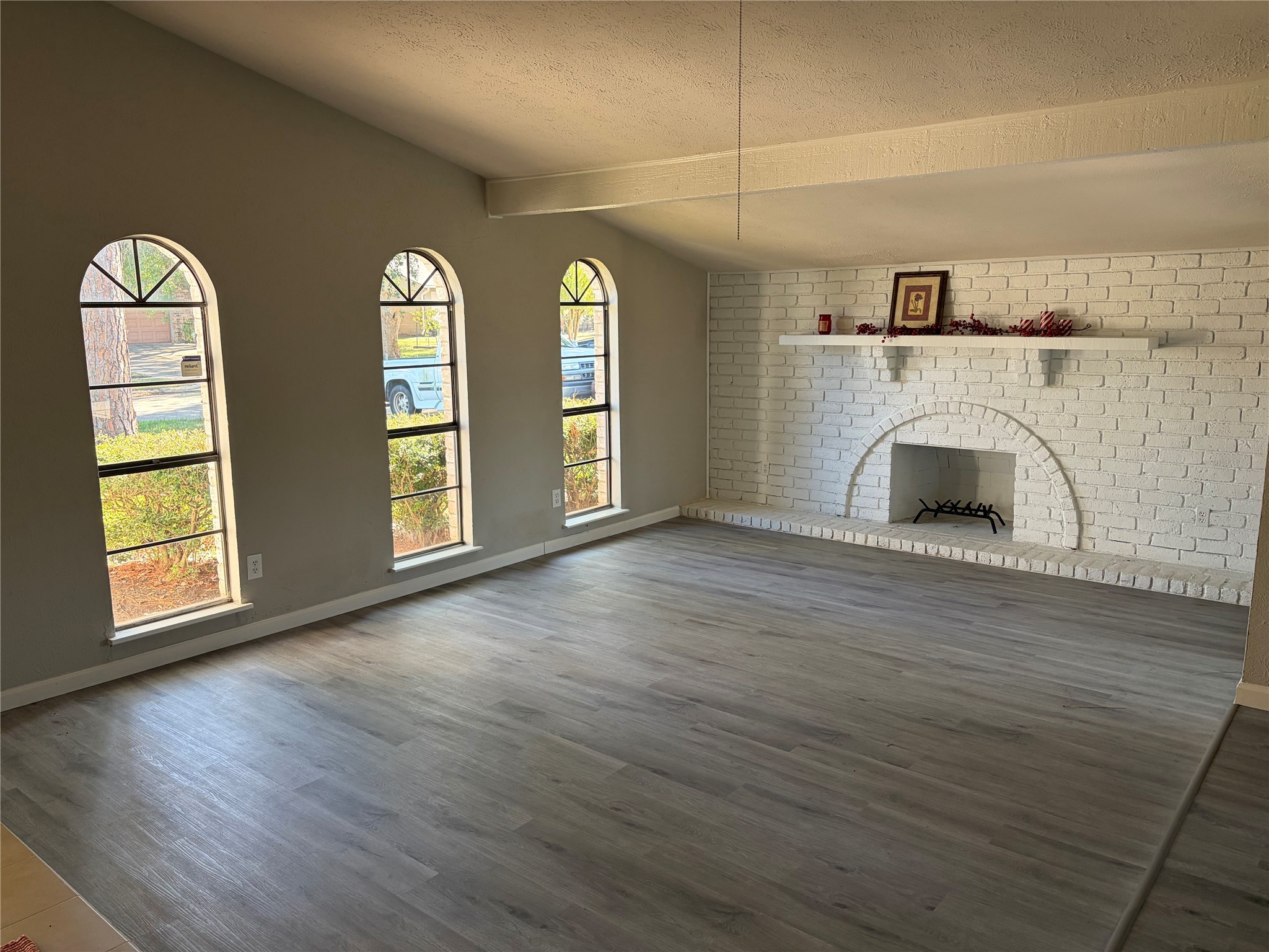 15730 Corsair Road Property Photo 14