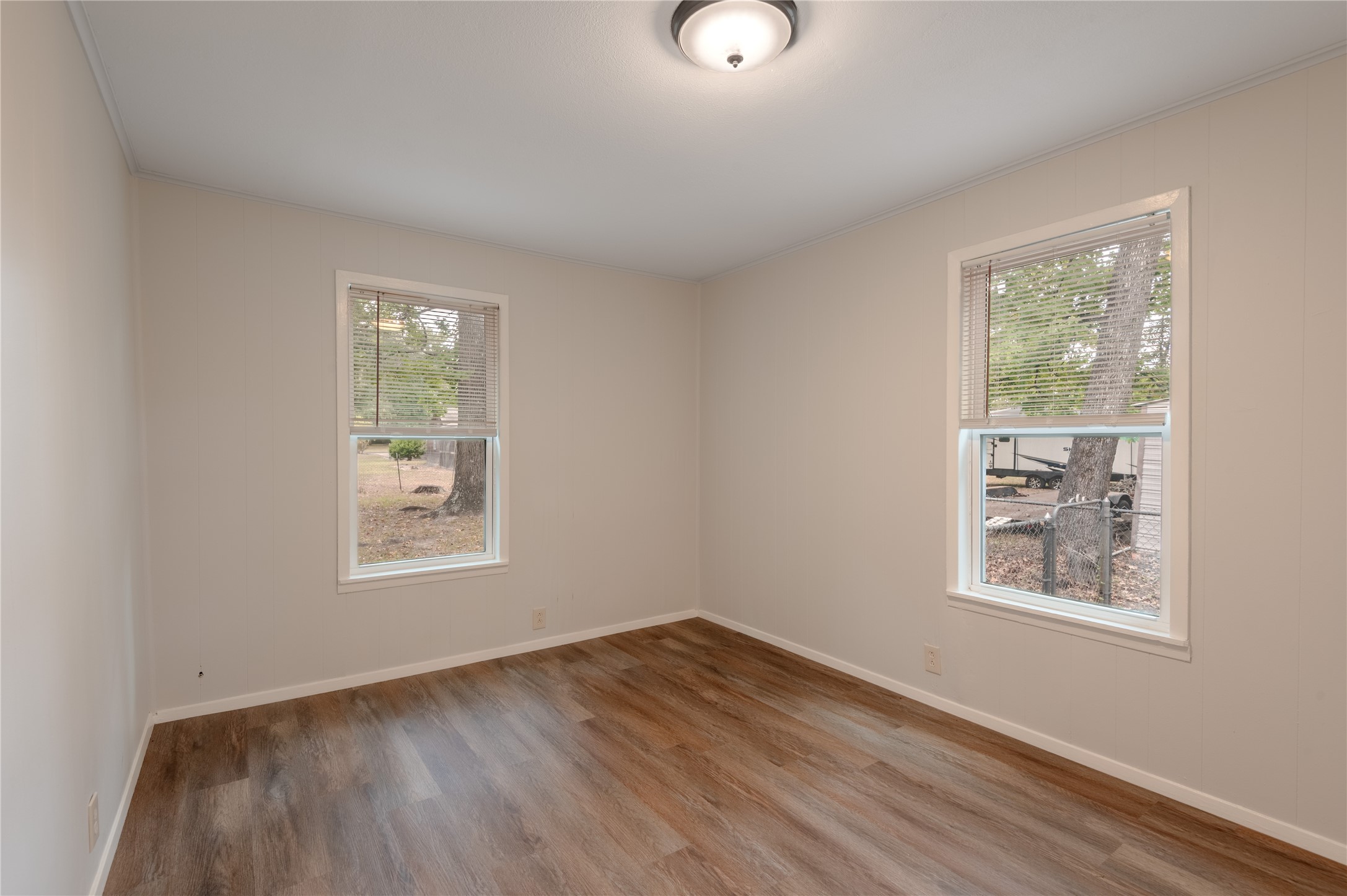 145 Pine Hollow Lane Property Photo 15