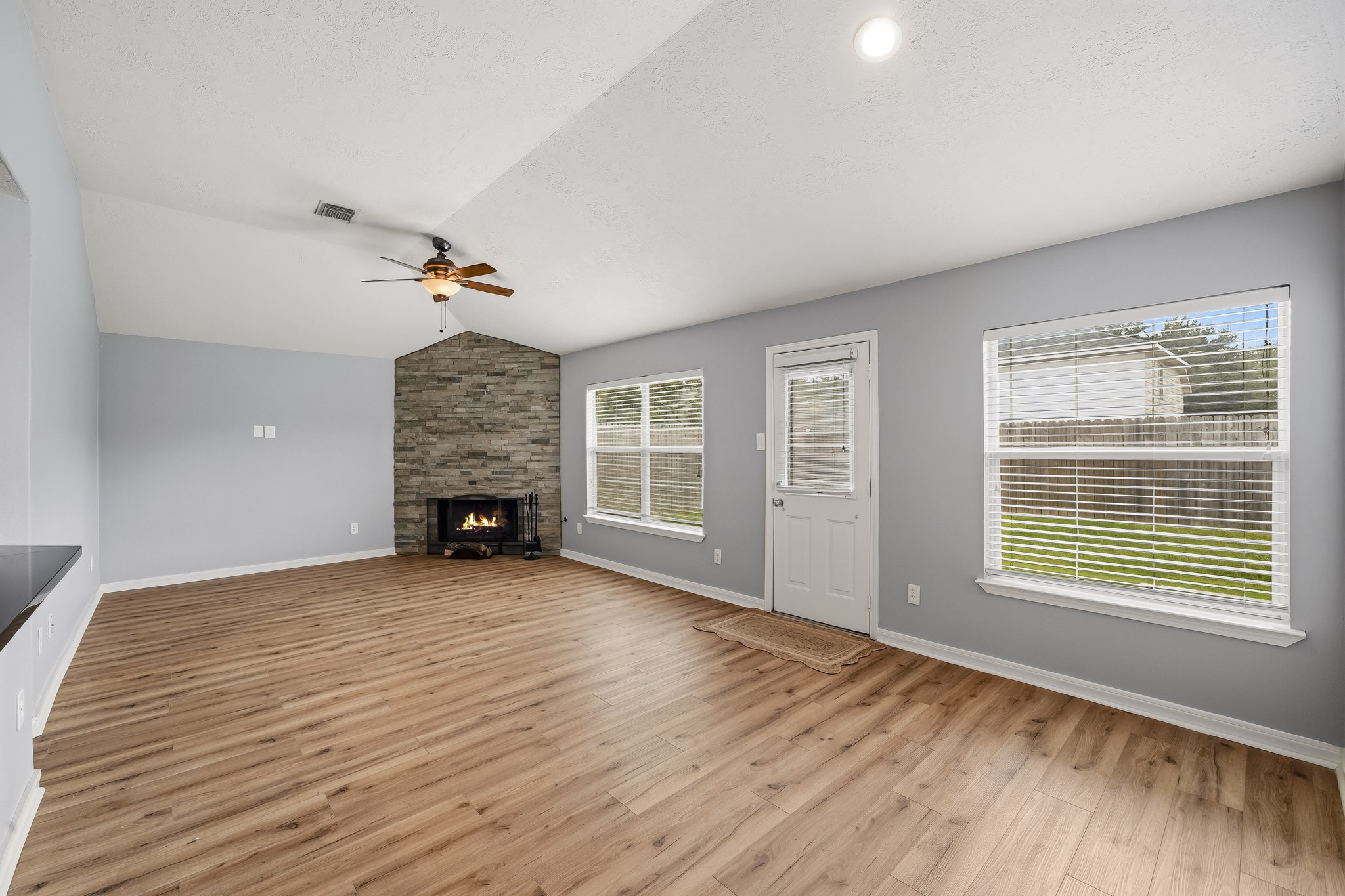 18126 Brightwood Park Lane Property Photo 13