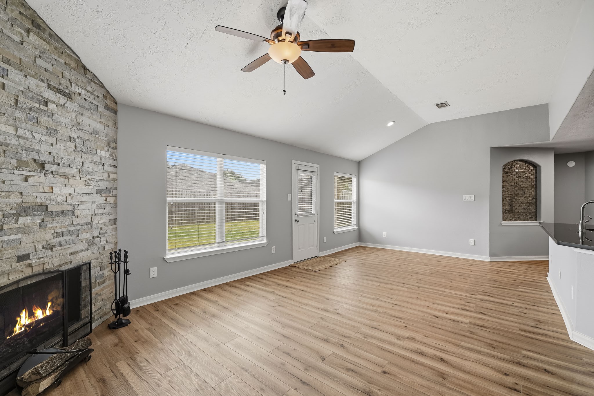 18126 Brightwood Park Lane Property Photo 14
