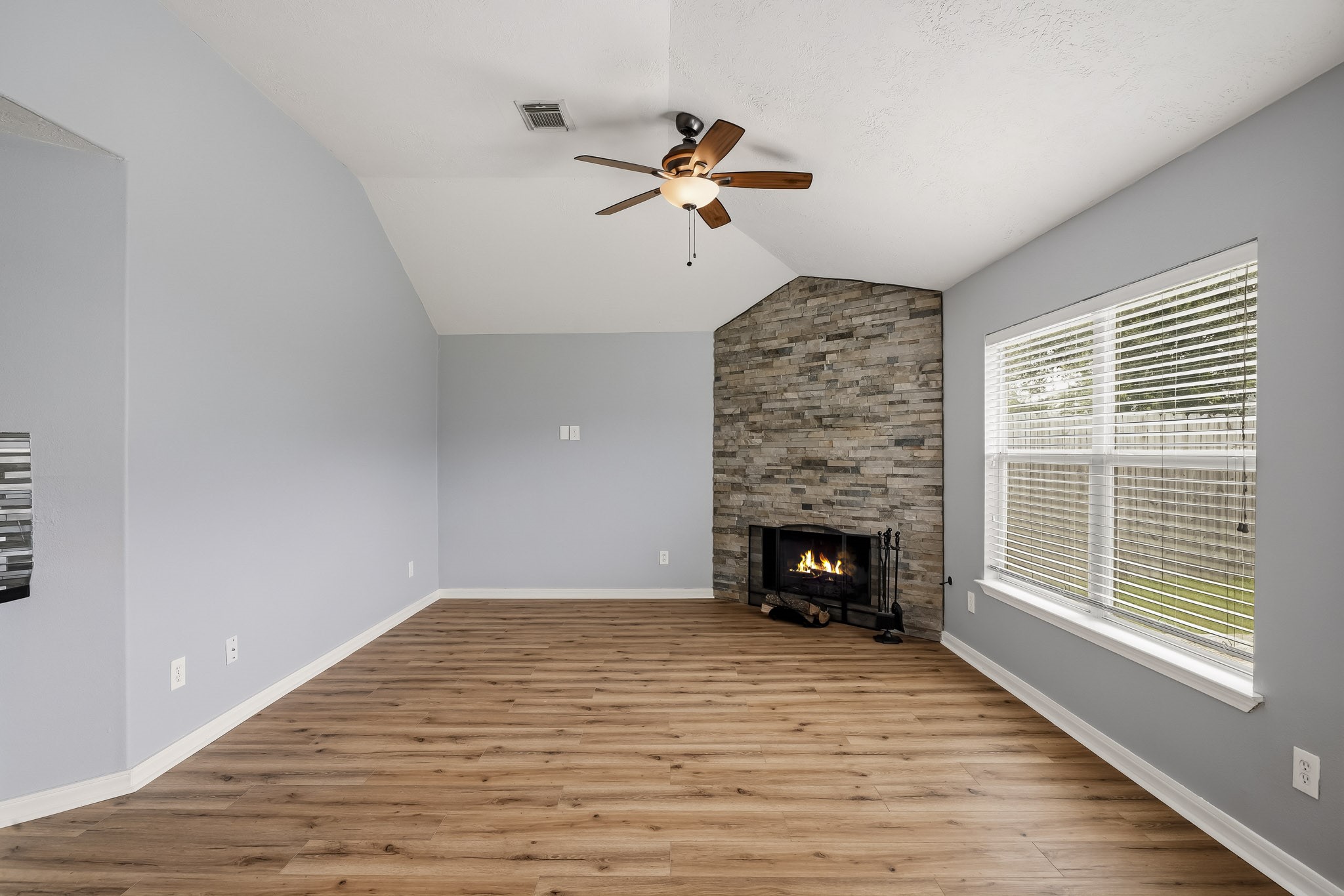 18126 Brightwood Park Lane Property Photo 15