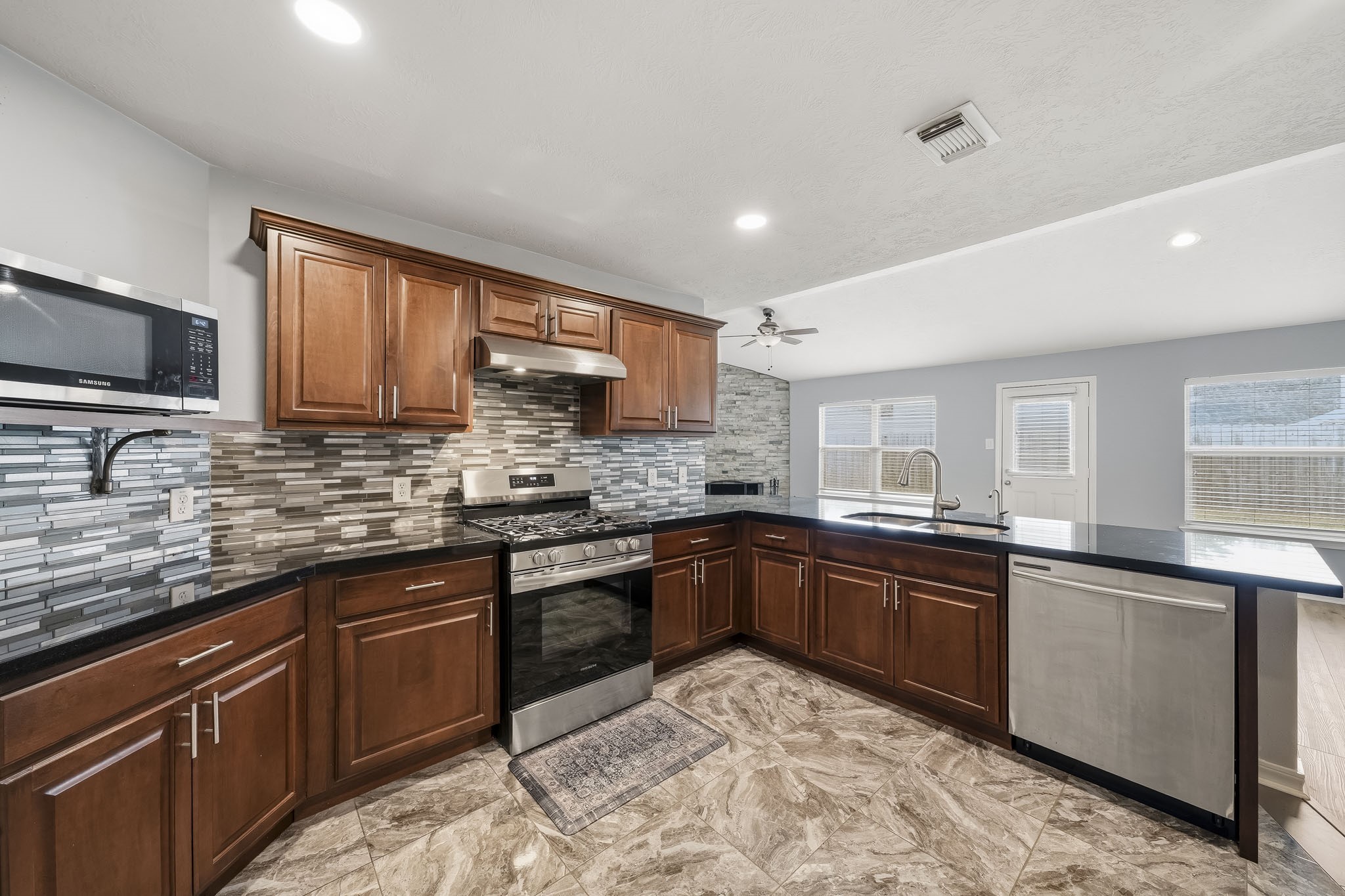 18126 Brightwood Park Lane Property Photo 17