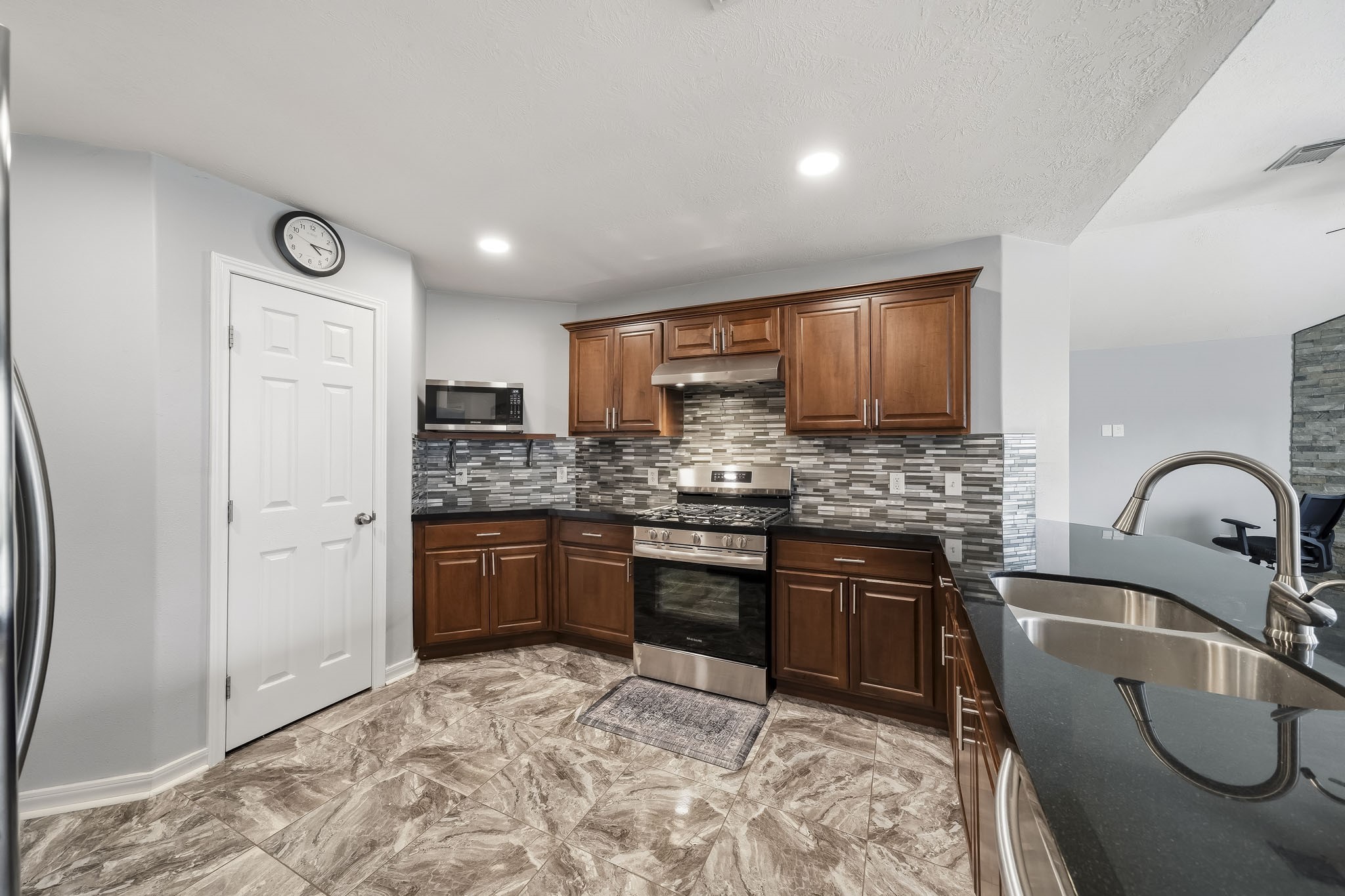 18126 Brightwood Park Lane Property Photo 19