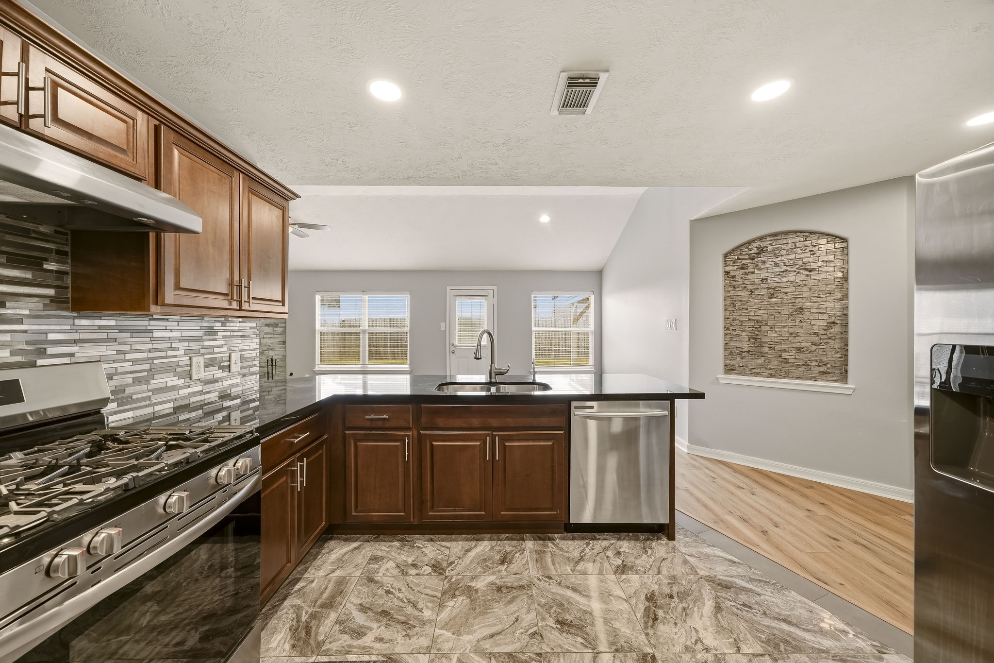 18126 Brightwood Park Lane Property Photo 21