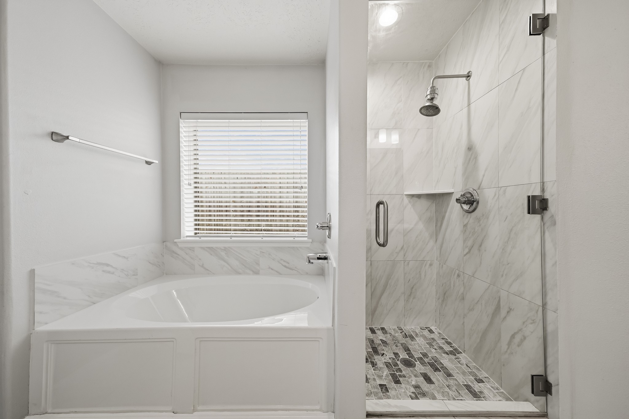 18126 Brightwood Park Lane Property Photo 28