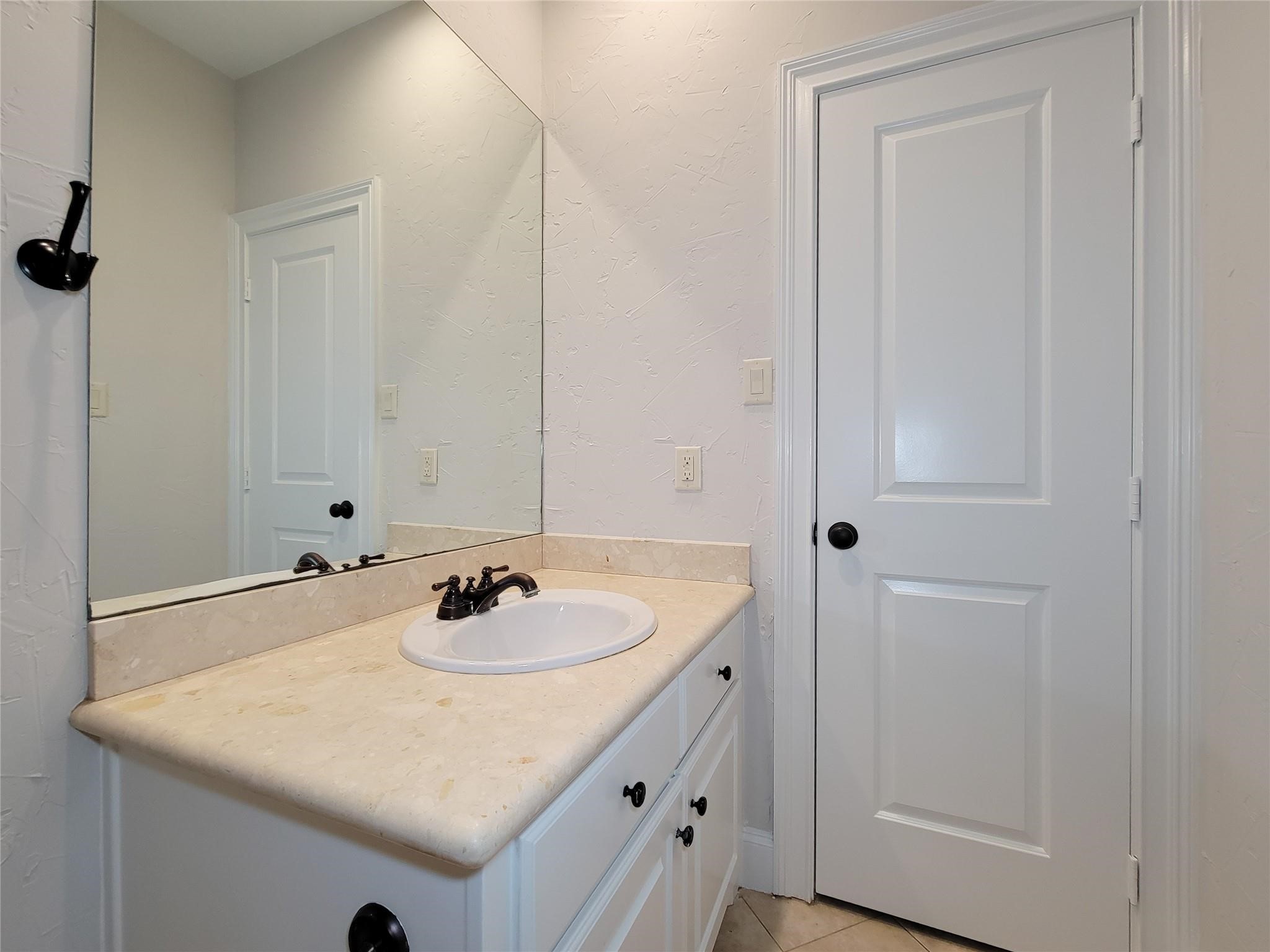 2418 Ralph Street A Property Photo 37