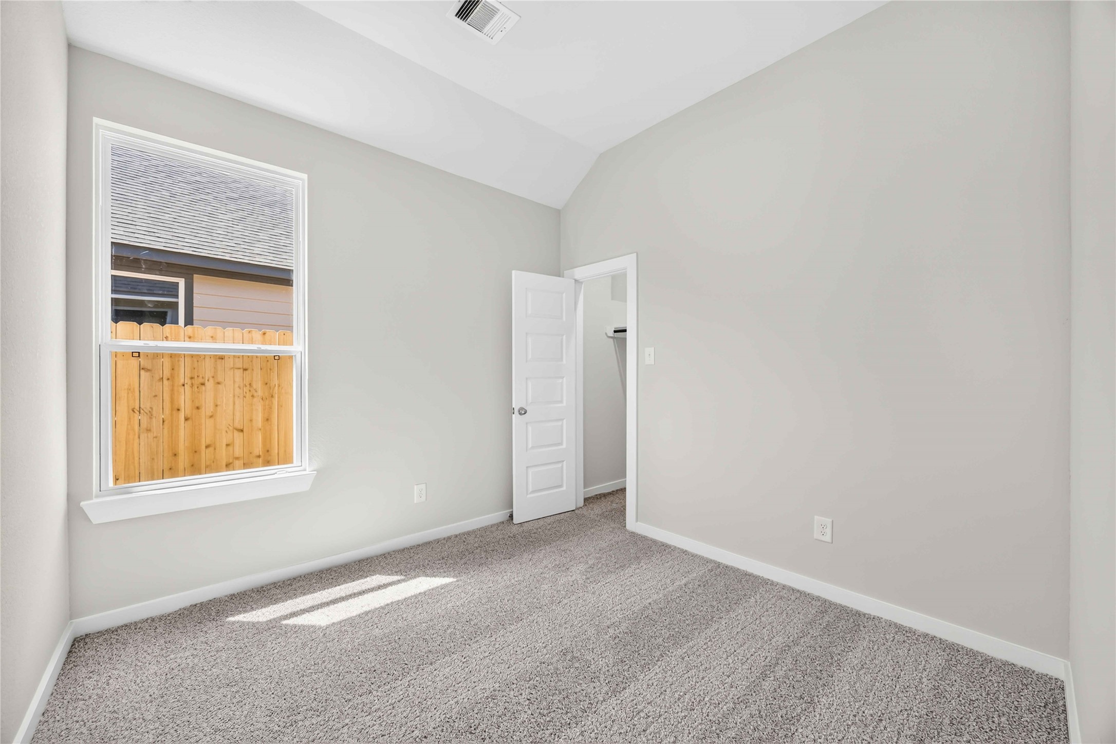 11925 Avian Avenue Property Photo 16