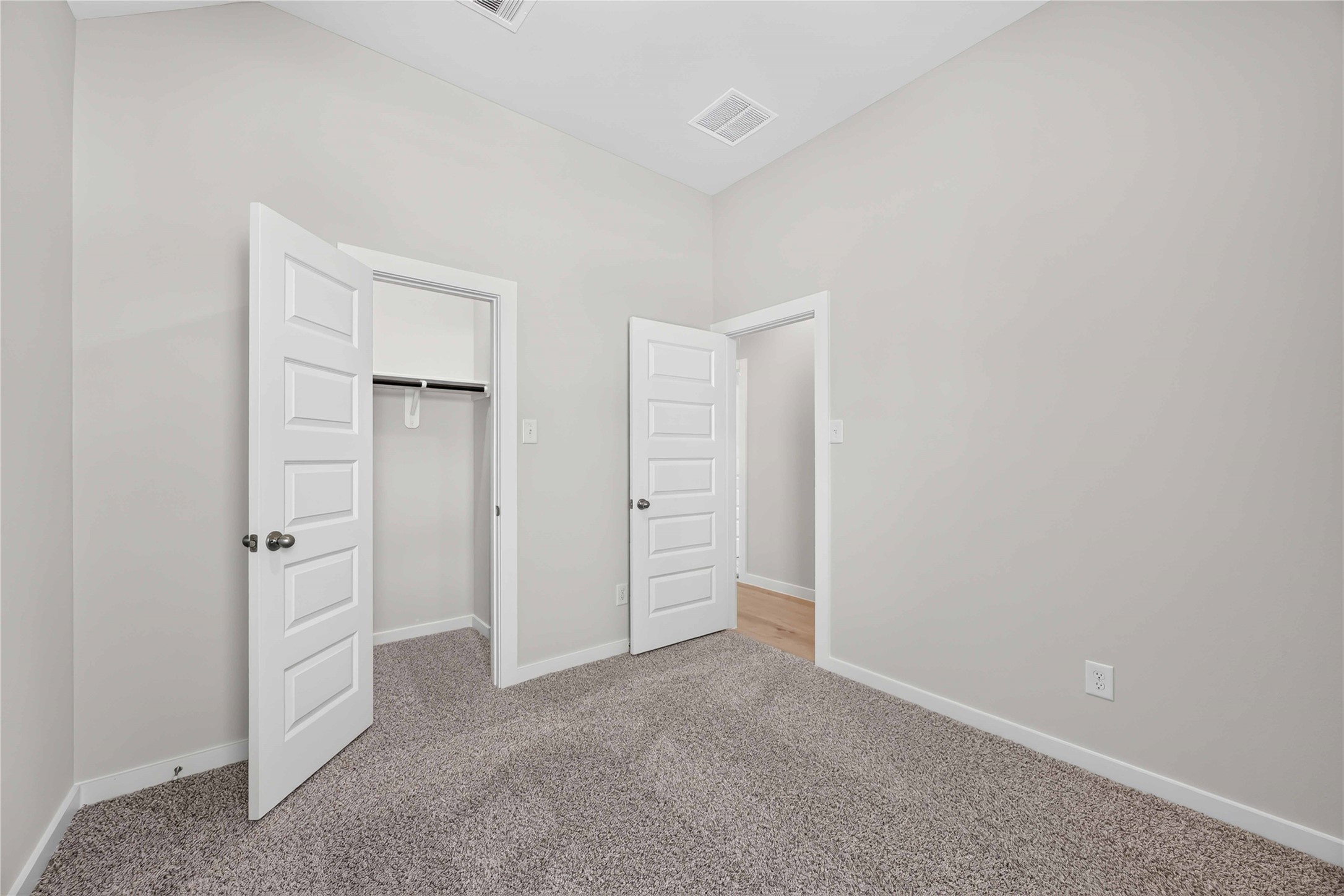11925 Avian Avenue Property Photo 18