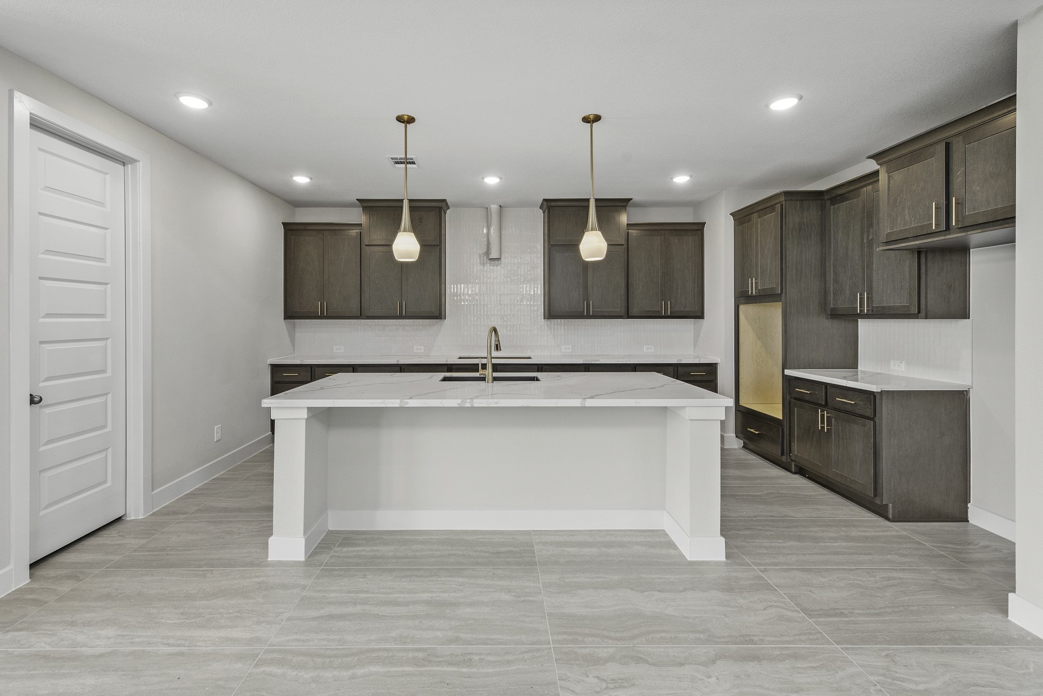 22143 Ivy Landing Street Property Photo 5
