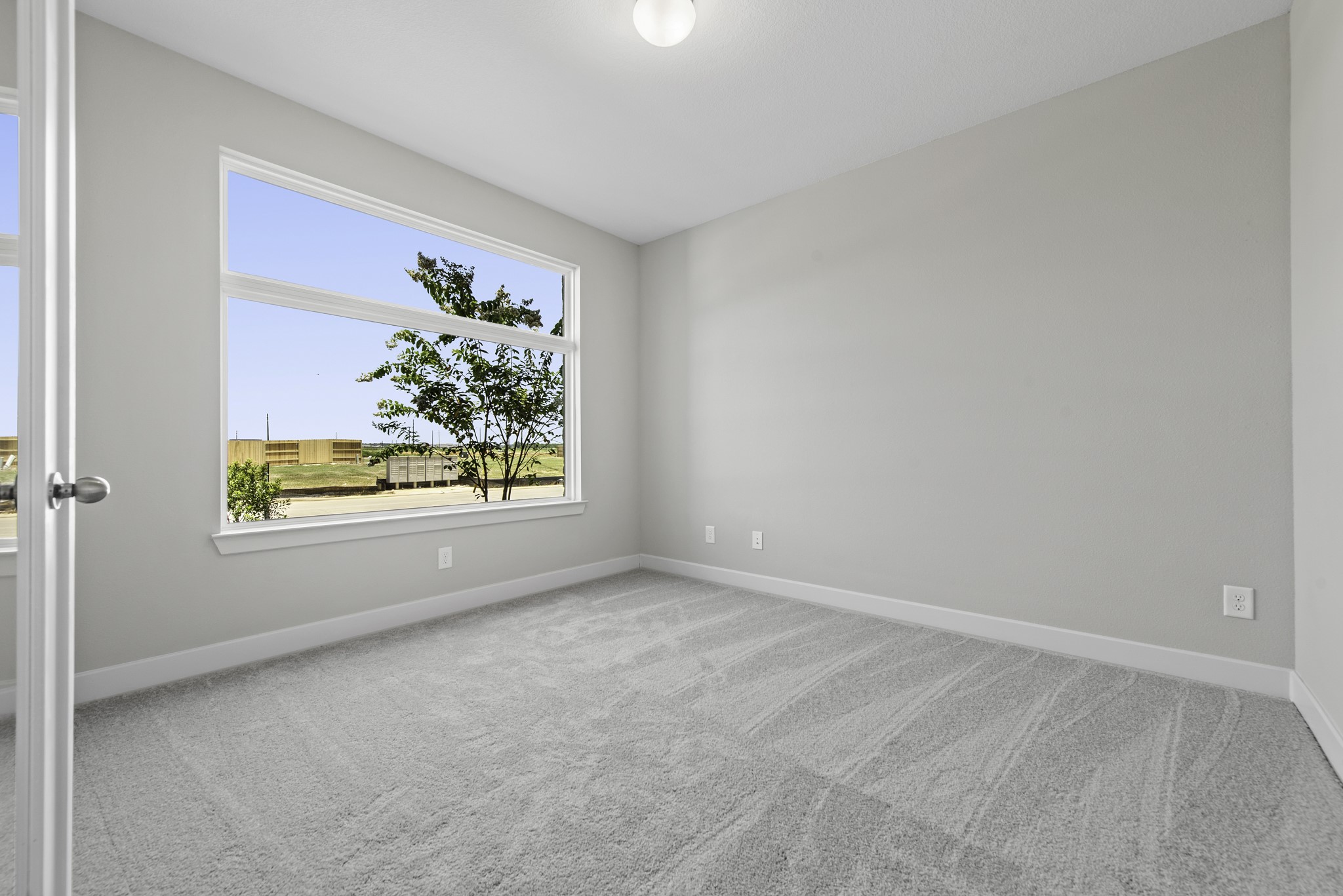 22143 Ivy Landing Street Property Photo 13