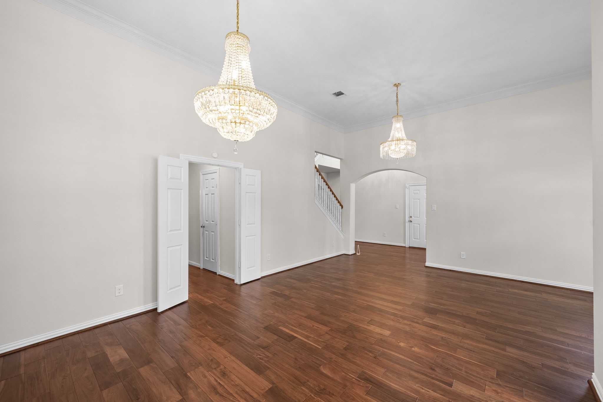 5526 Darschelle Drive Property Photo 12