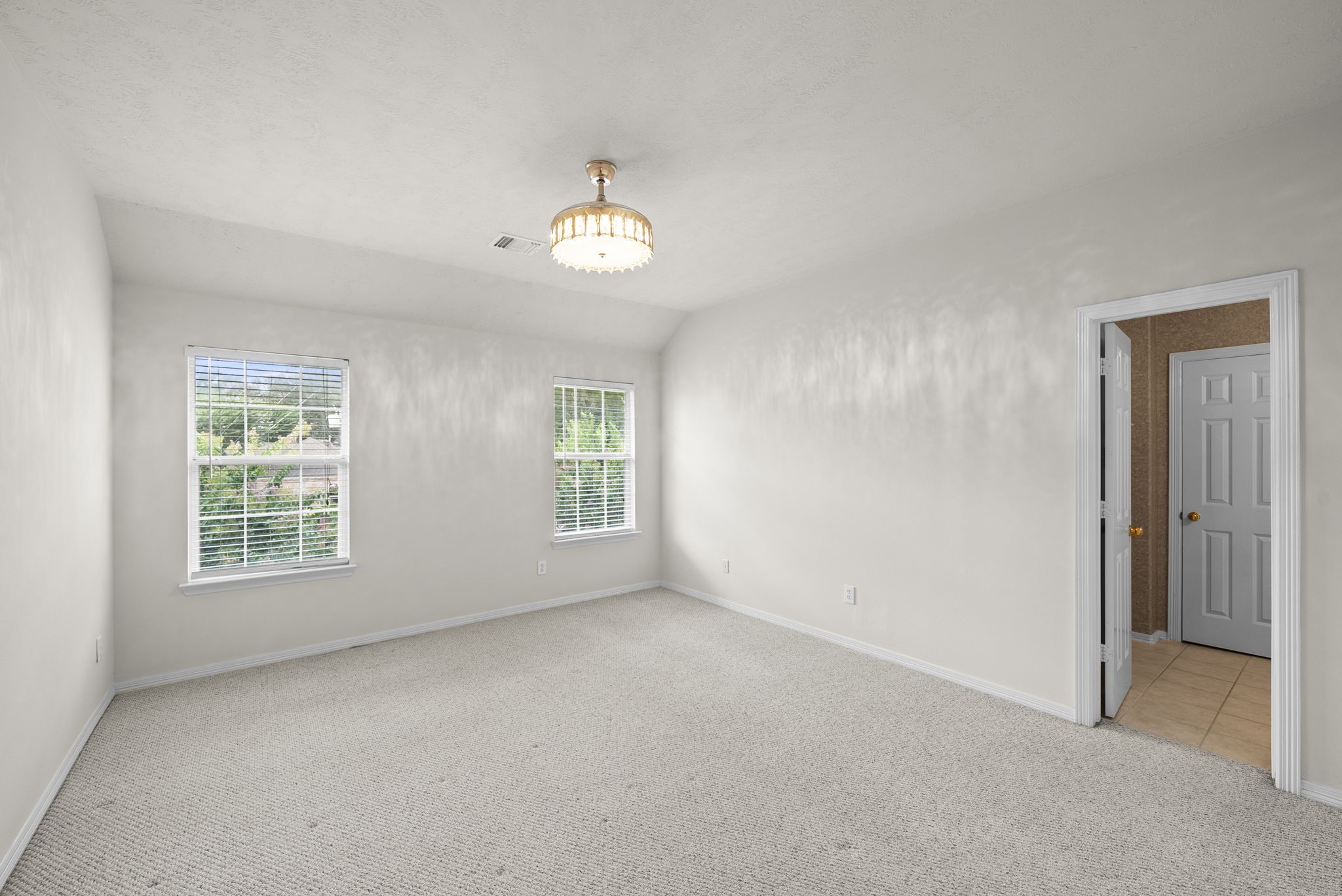 5526 Darschelle Drive Property Photo 34