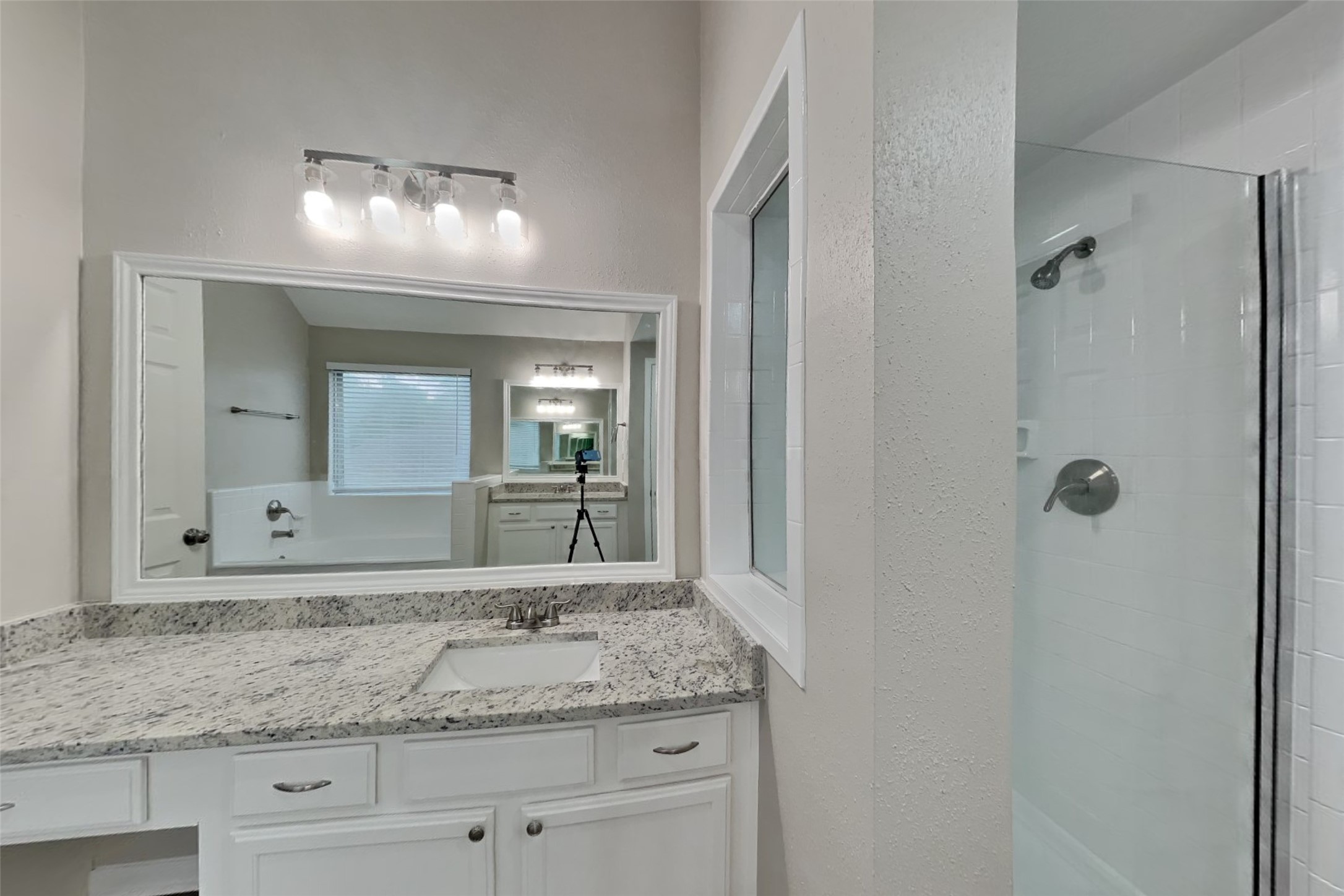 16306 Ash Point Lane Property Photo 12
