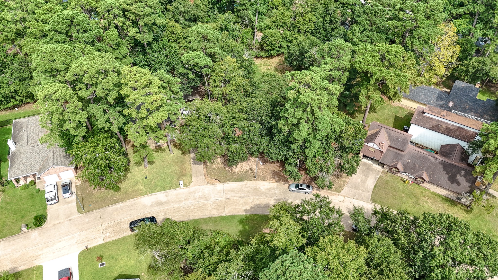 2806 Sunburst Lane Property Photo 13