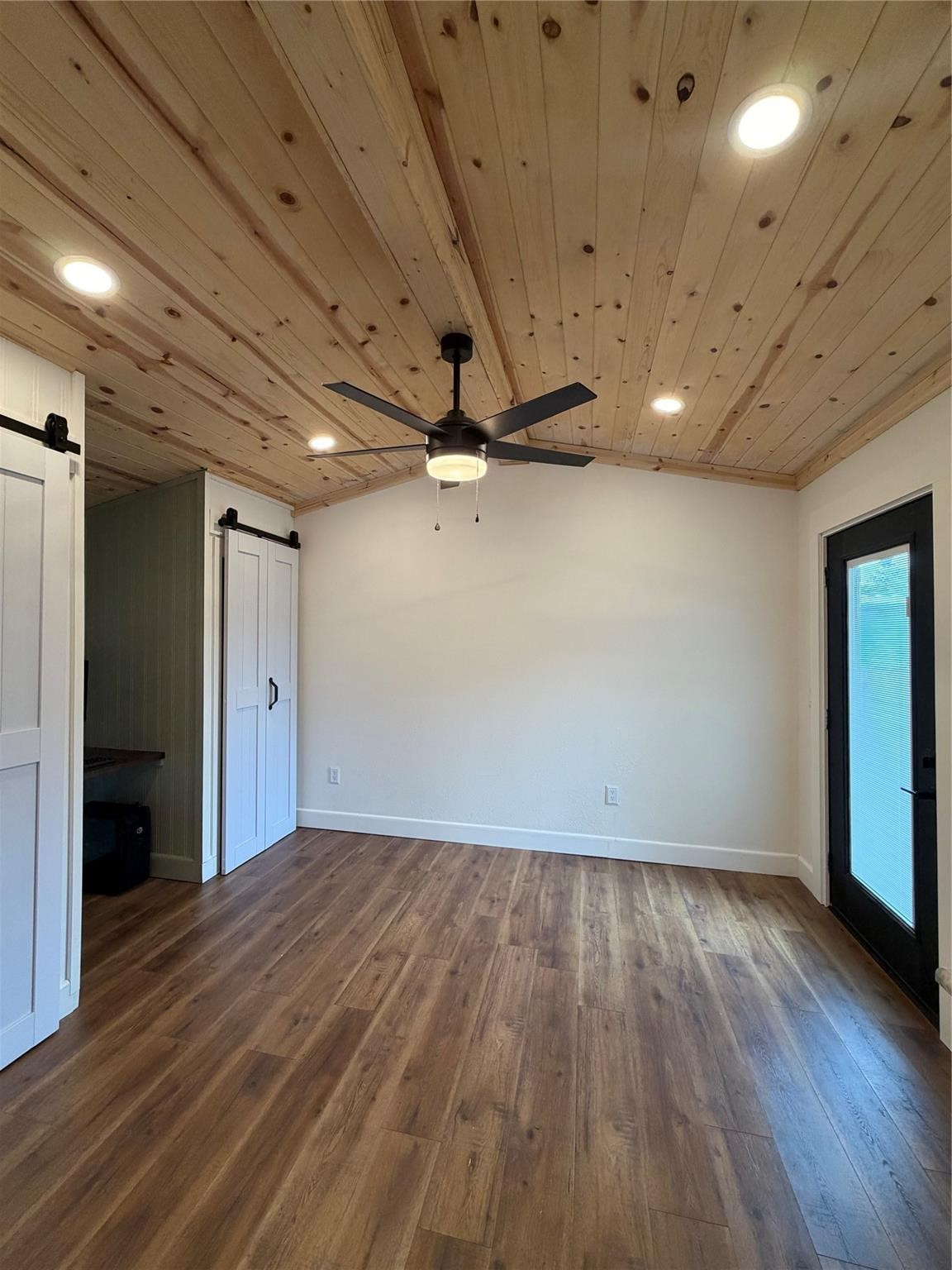 52 Periwinkle Court Property Photo 8